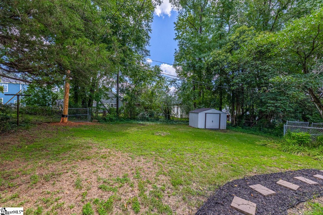 611 Round Street Woodruff, SC 29388