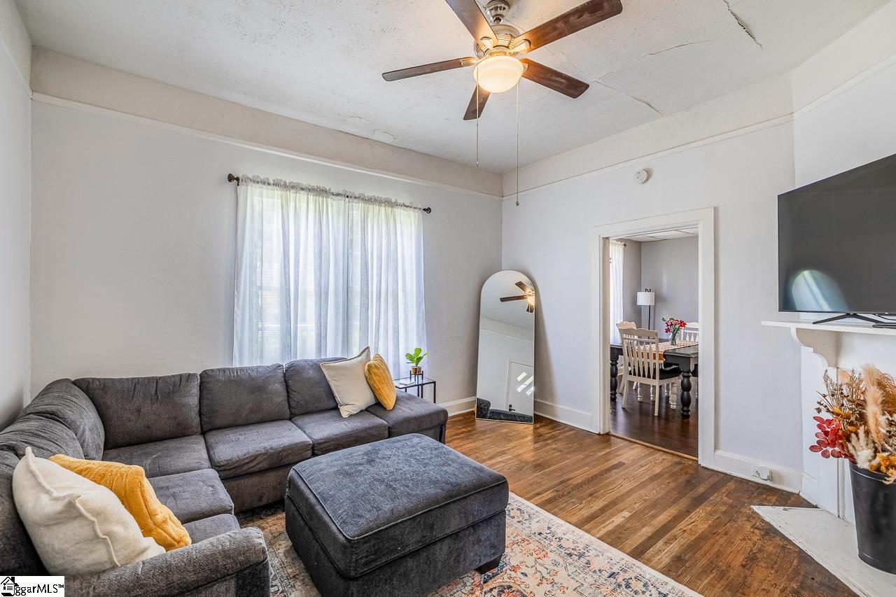 611 Round Street Woodruff, SC 29388