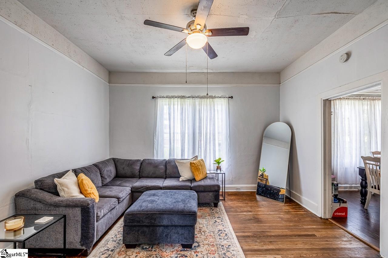 611 Round Street Woodruff, SC 29388