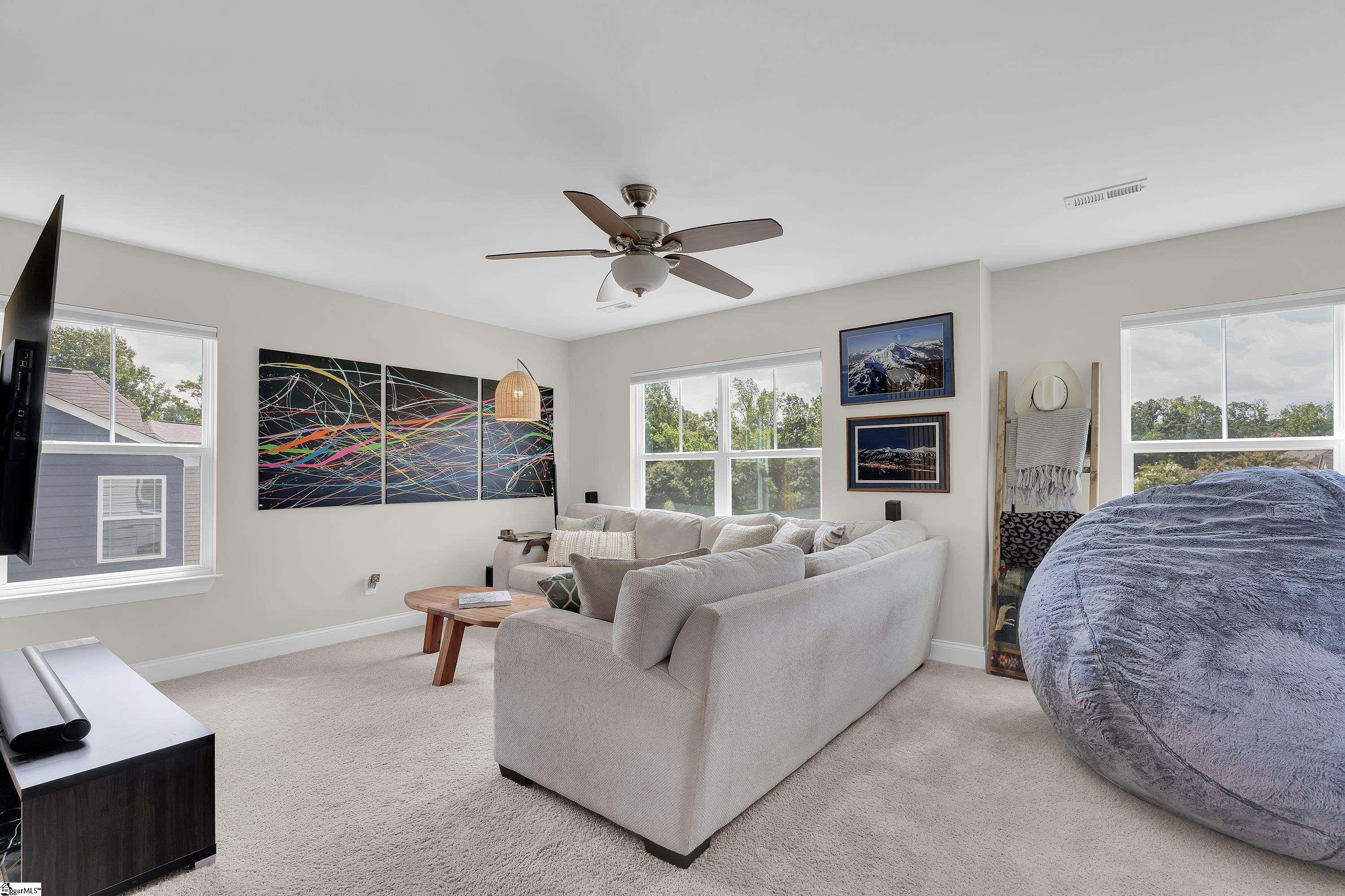 5 Foxbourne Way Simpsonville, SC 29681