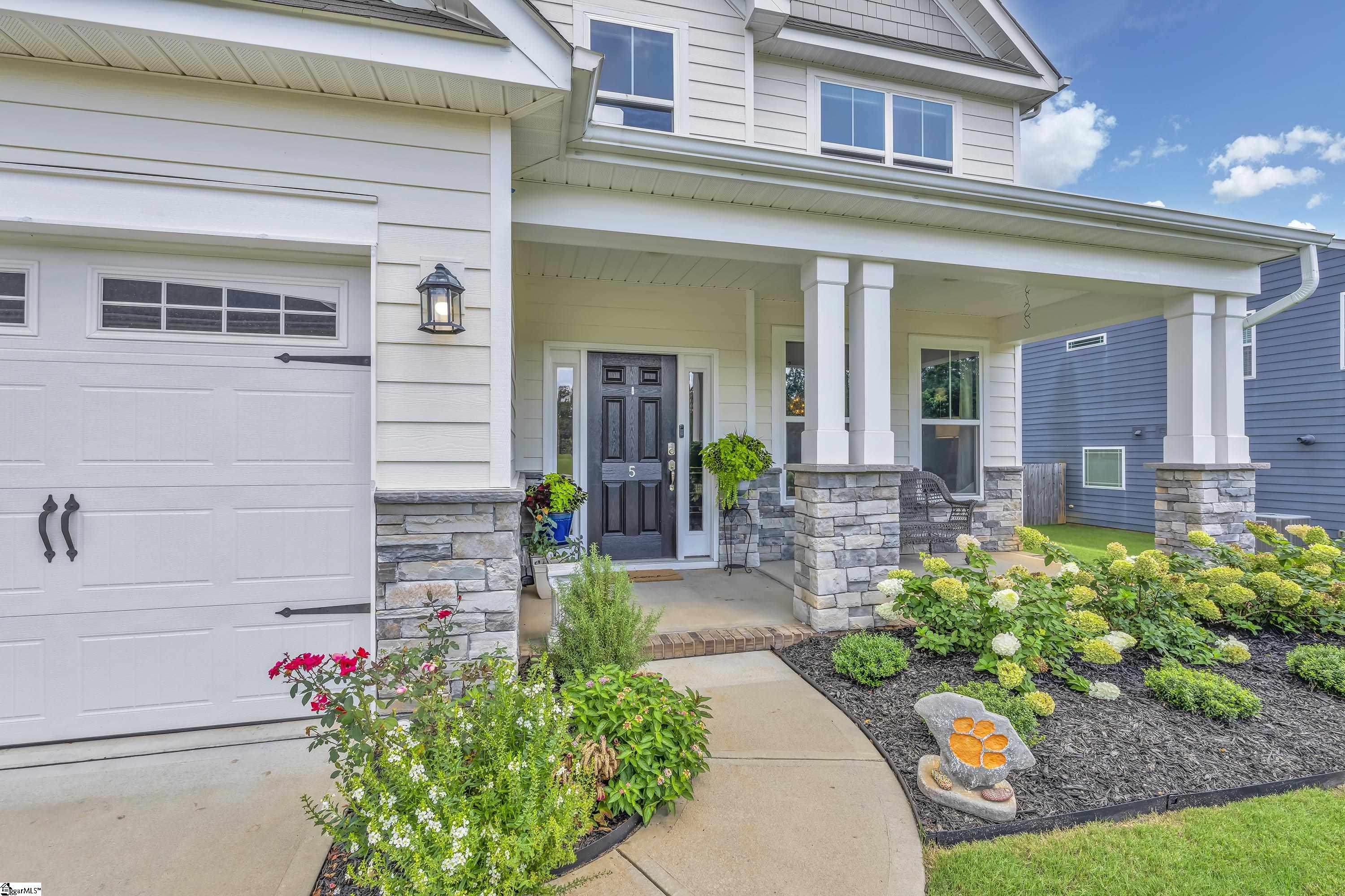 5 Foxbourne Way Simpsonville, SC 29681