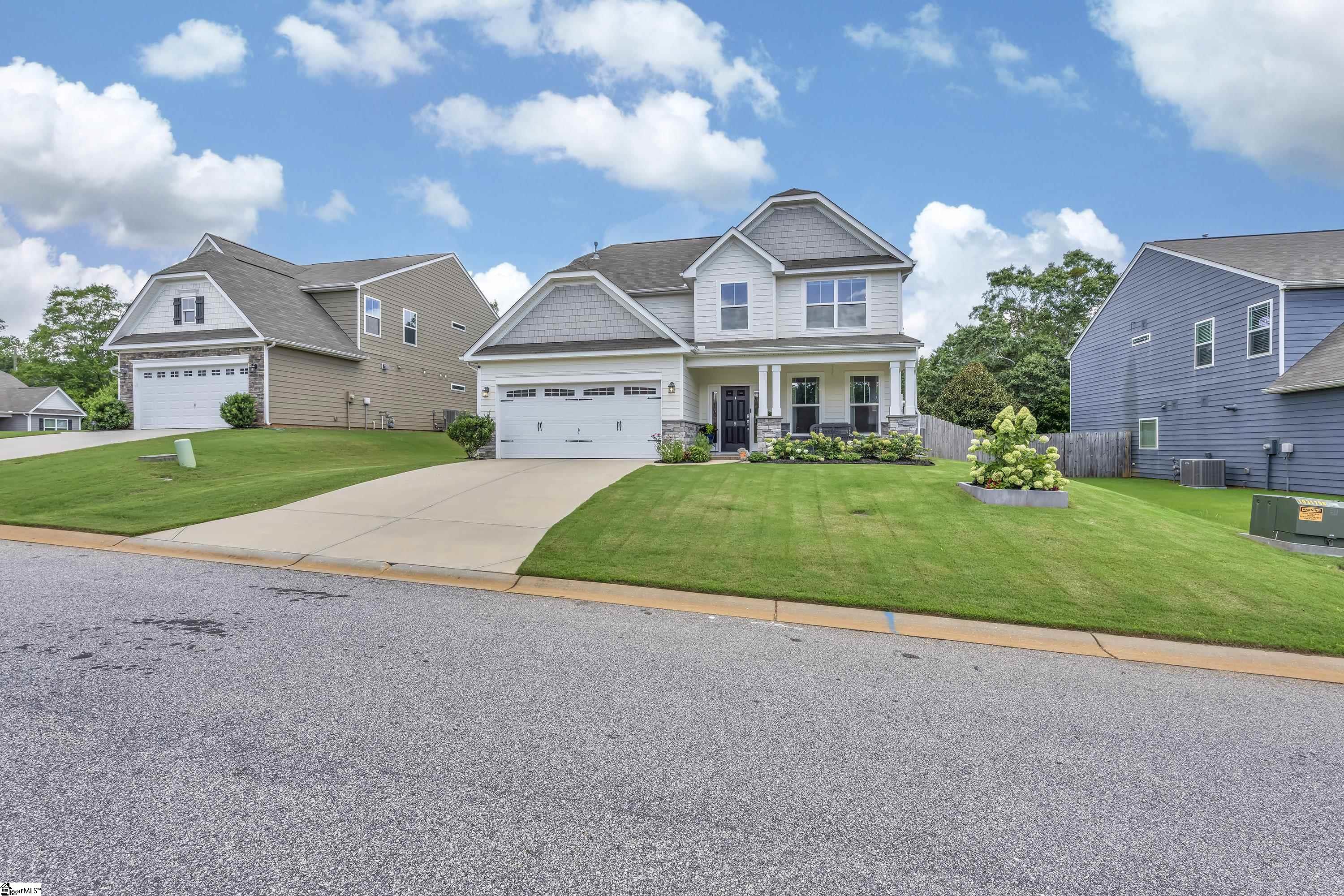 5 Foxbourne Way Simpsonville, SC 29681