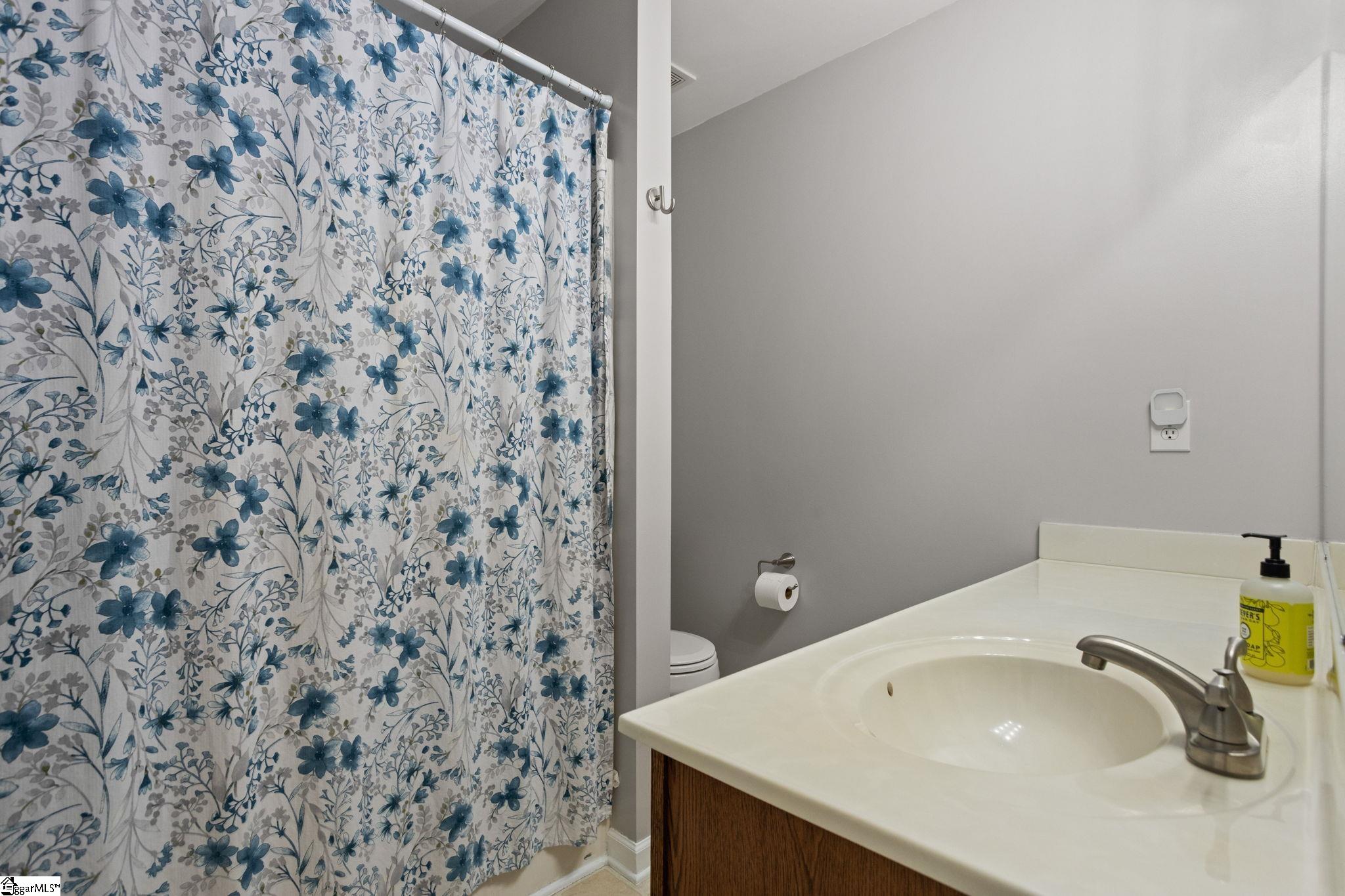 105 Worcester Lane Easley, SC 29642