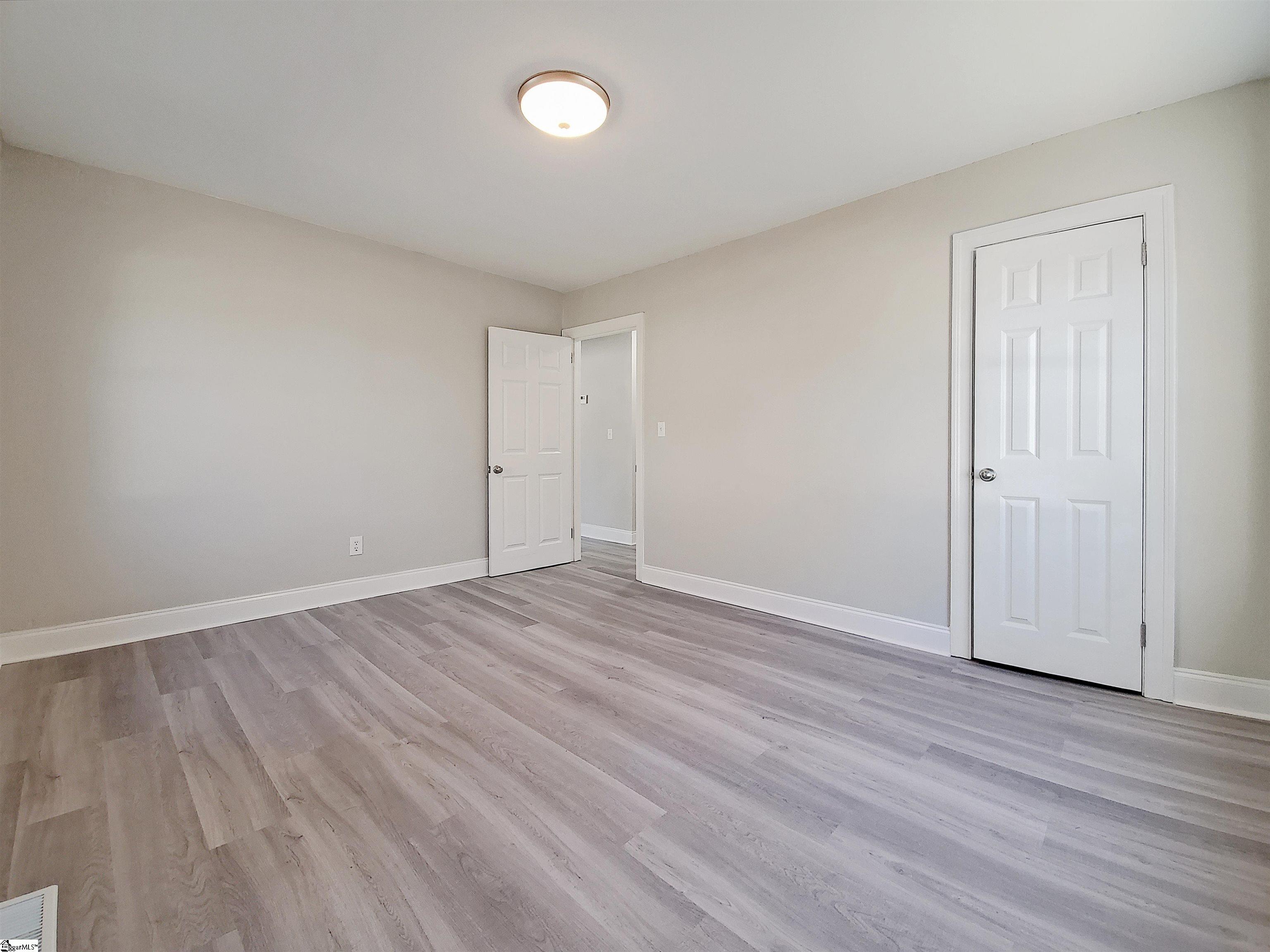 25 Agnew Road Greenville, SC 29611