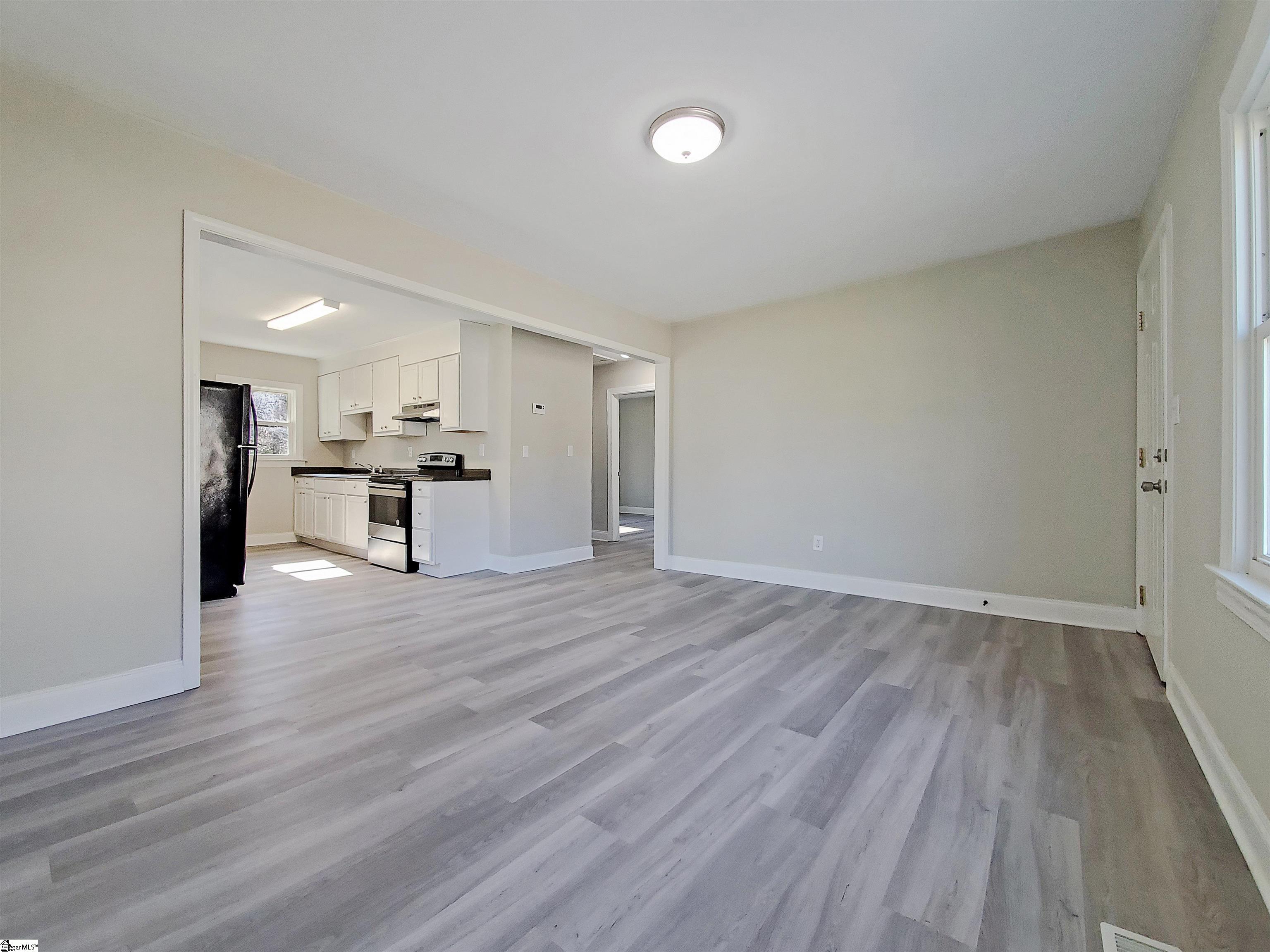 25 Agnew Road Greenville, SC 29611