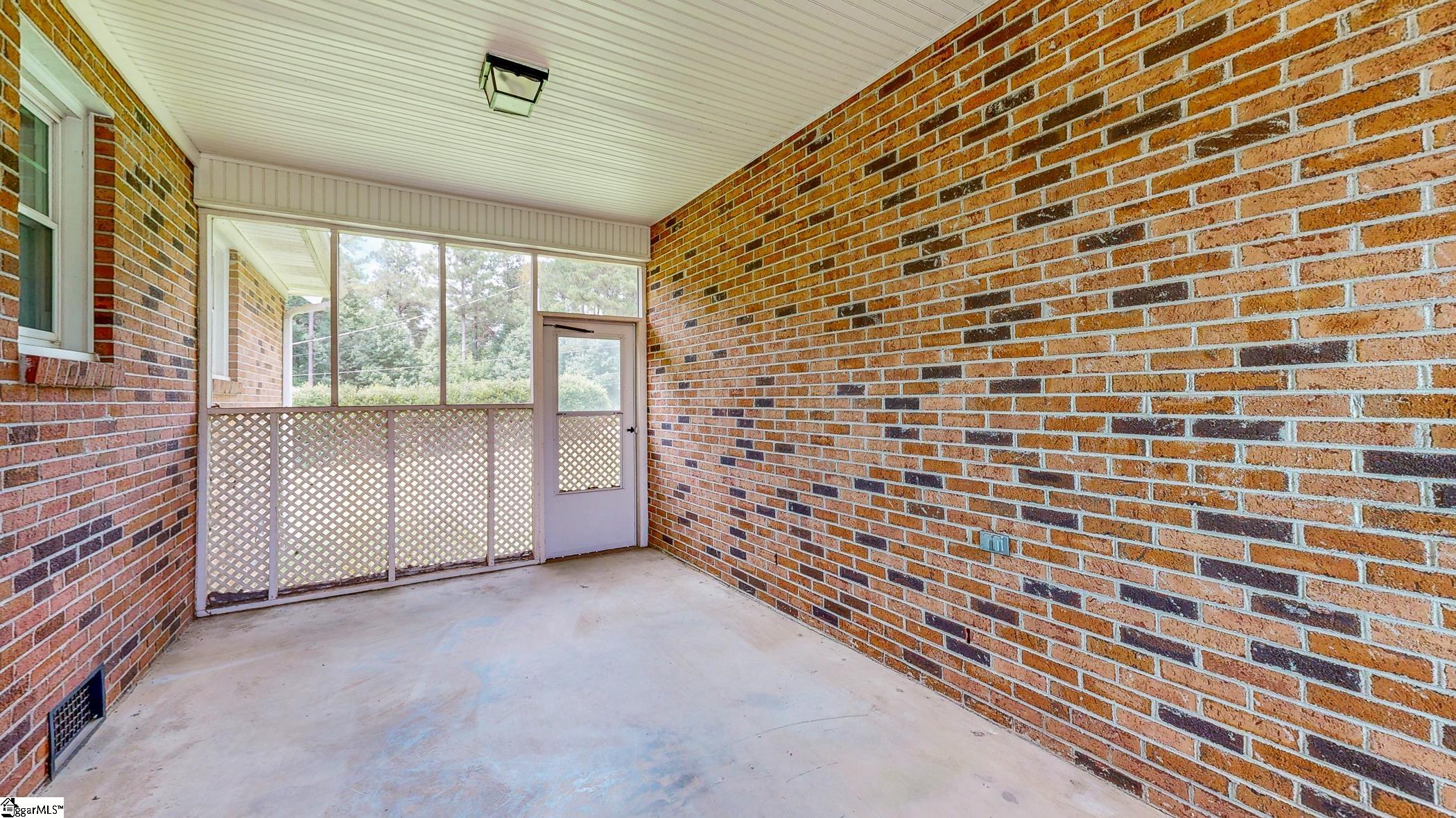 104 Seventeenth Lane Piedmont, SC 29673