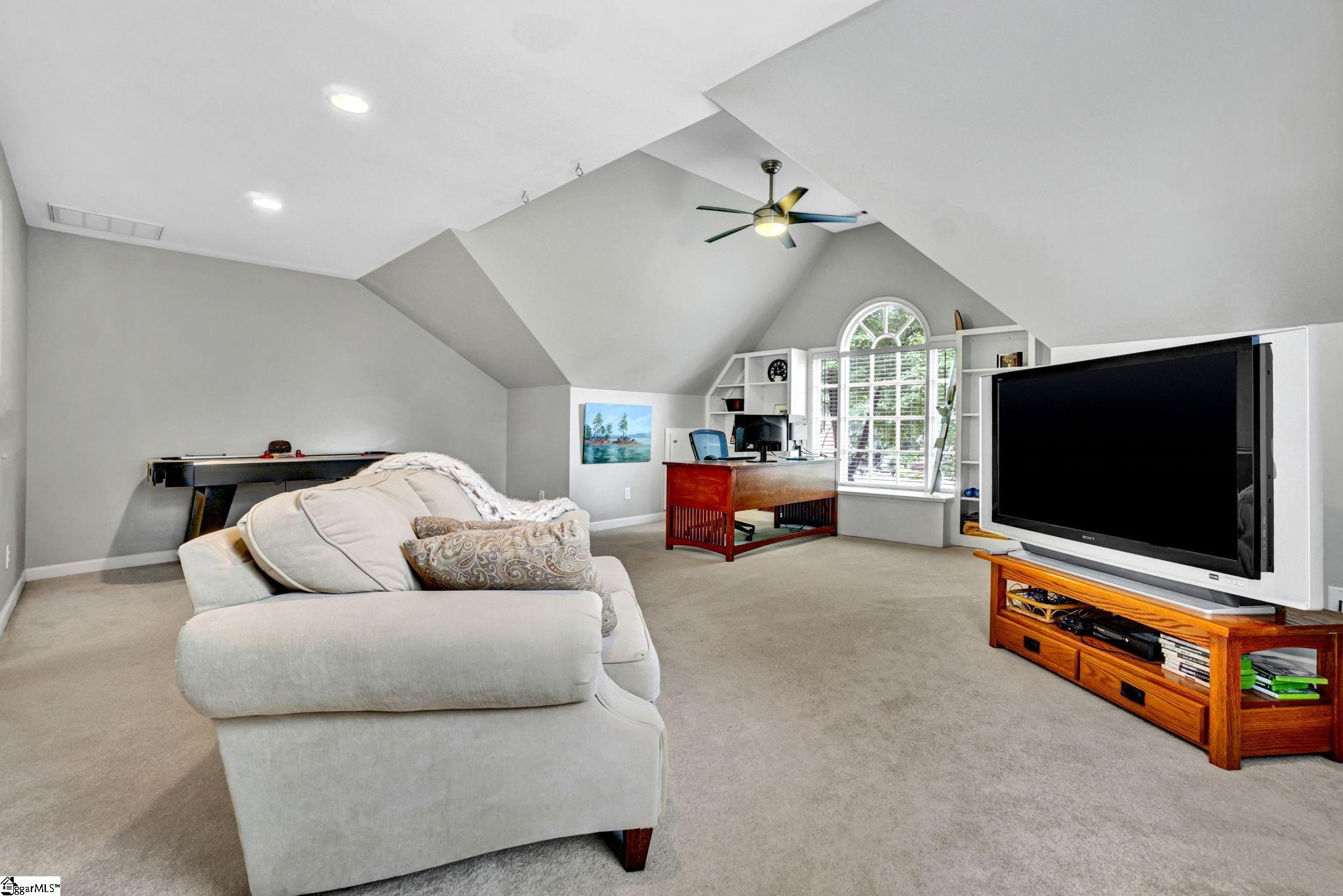 213 Winter Brook Lane Simpsonville, SC 29681