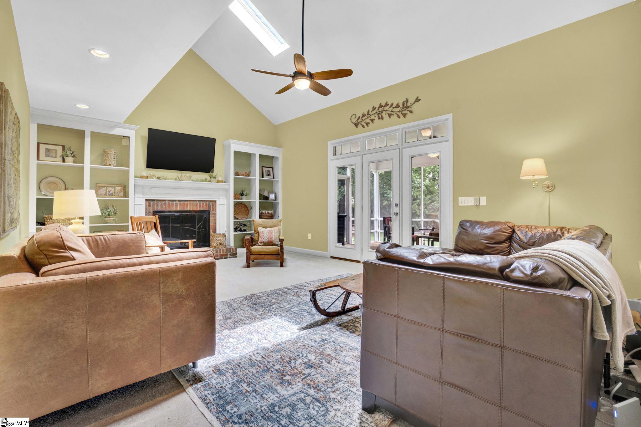213 Winter Brook Lane Simpsonville, SC 29681