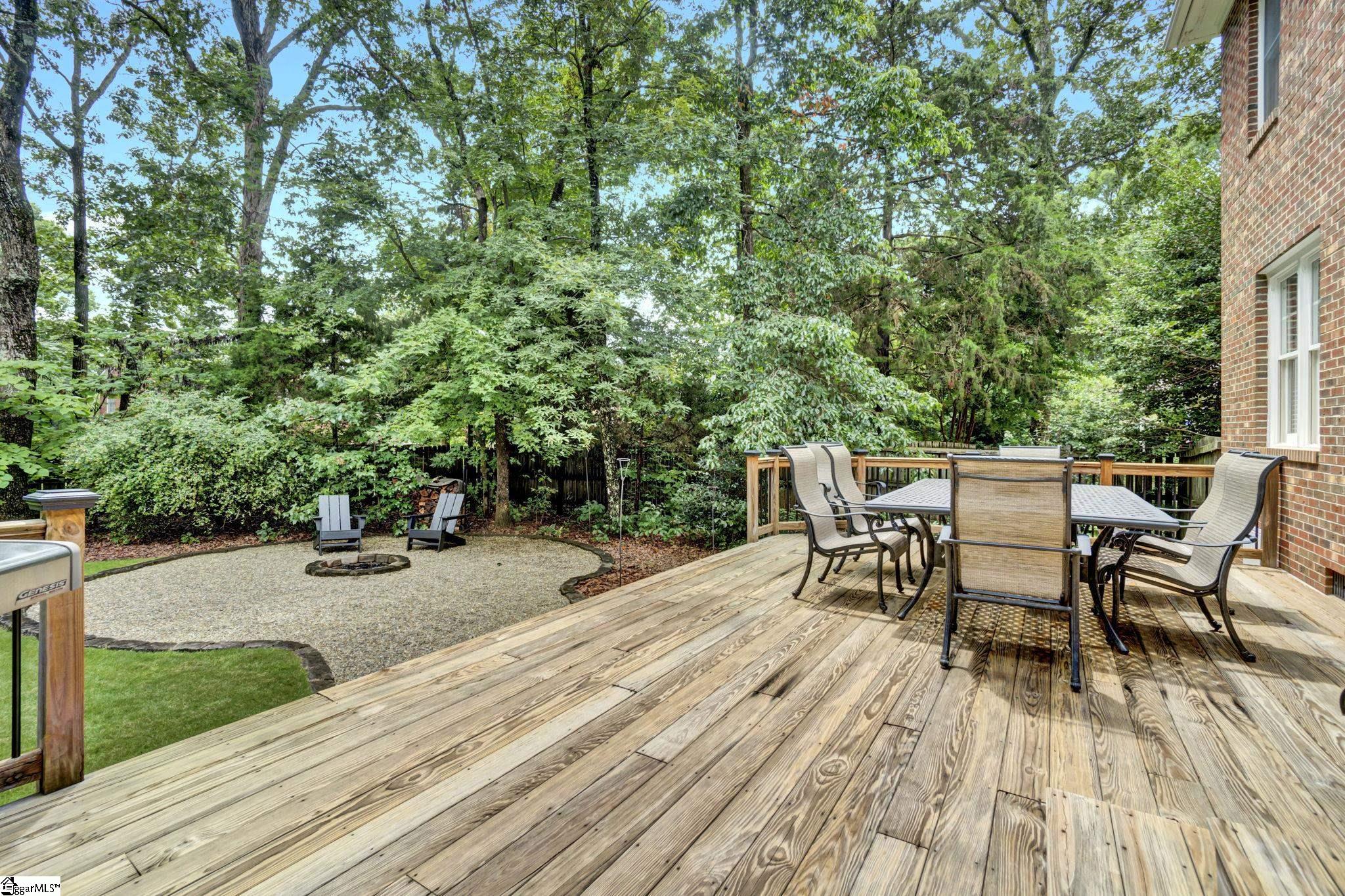 213 Winter Brook Lane Simpsonville, SC 29681