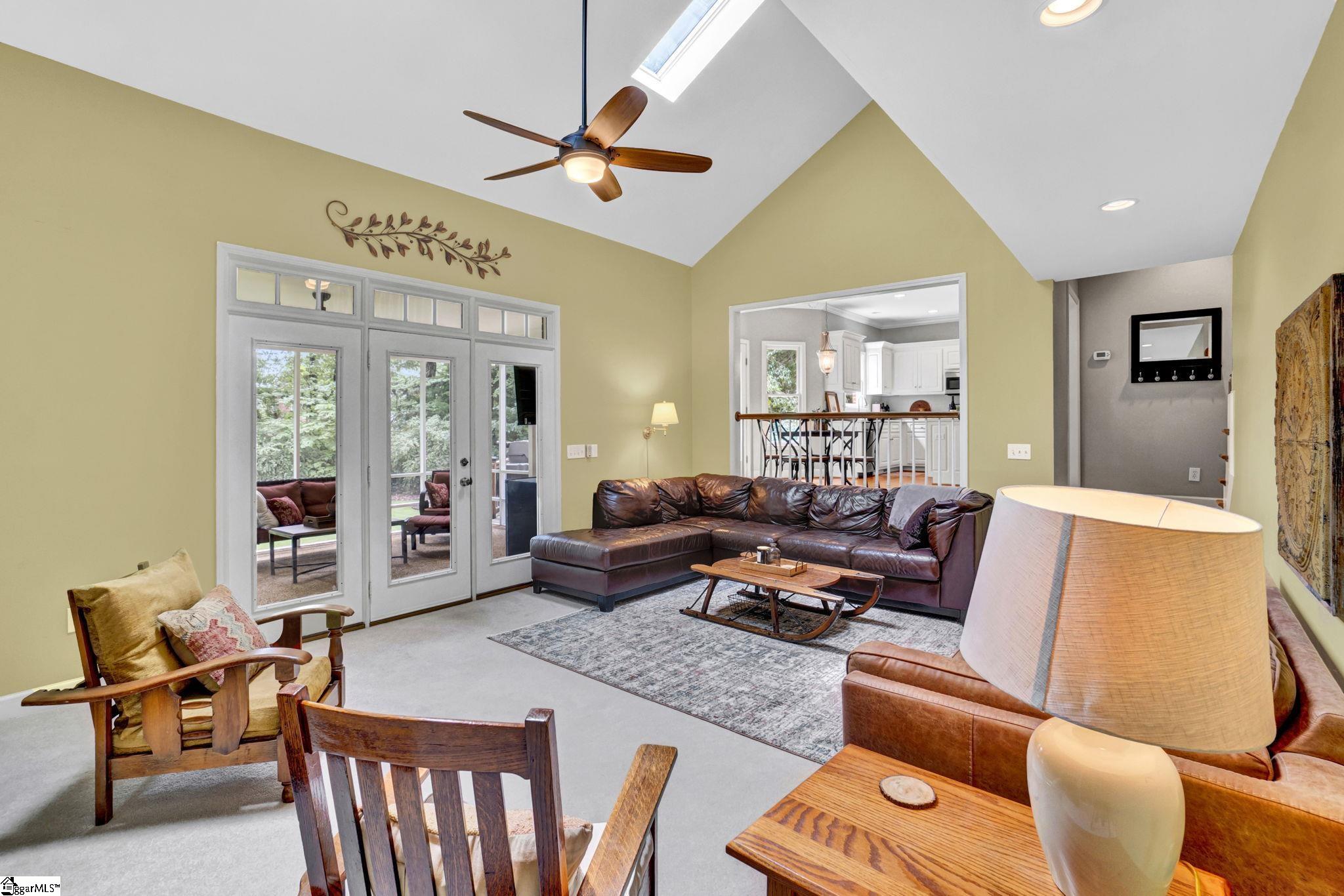 213 Winter Brook Lane Simpsonville, SC 29681
