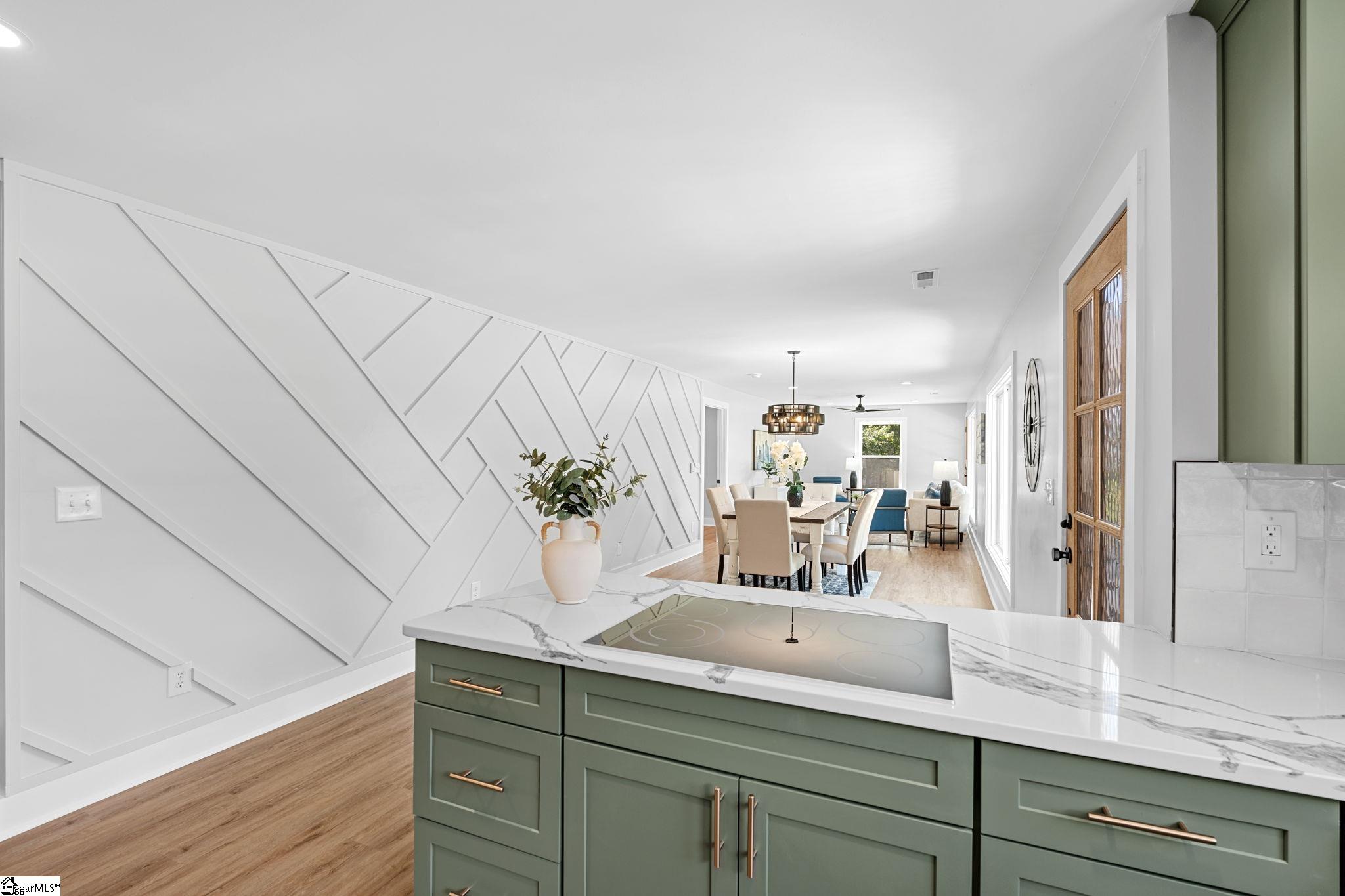 124 Edwards Circle Simpsonville, SC 29681