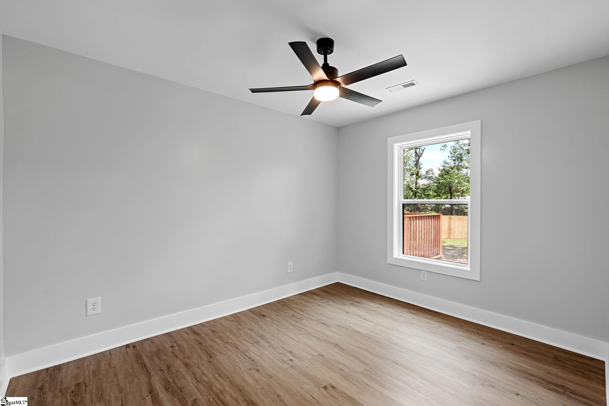 124 Edwards Circle Simpsonville, SC 29681