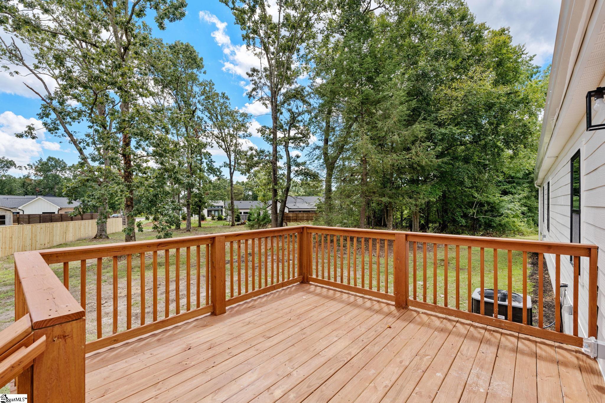 124 Edwards Circle Simpsonville, SC 29681