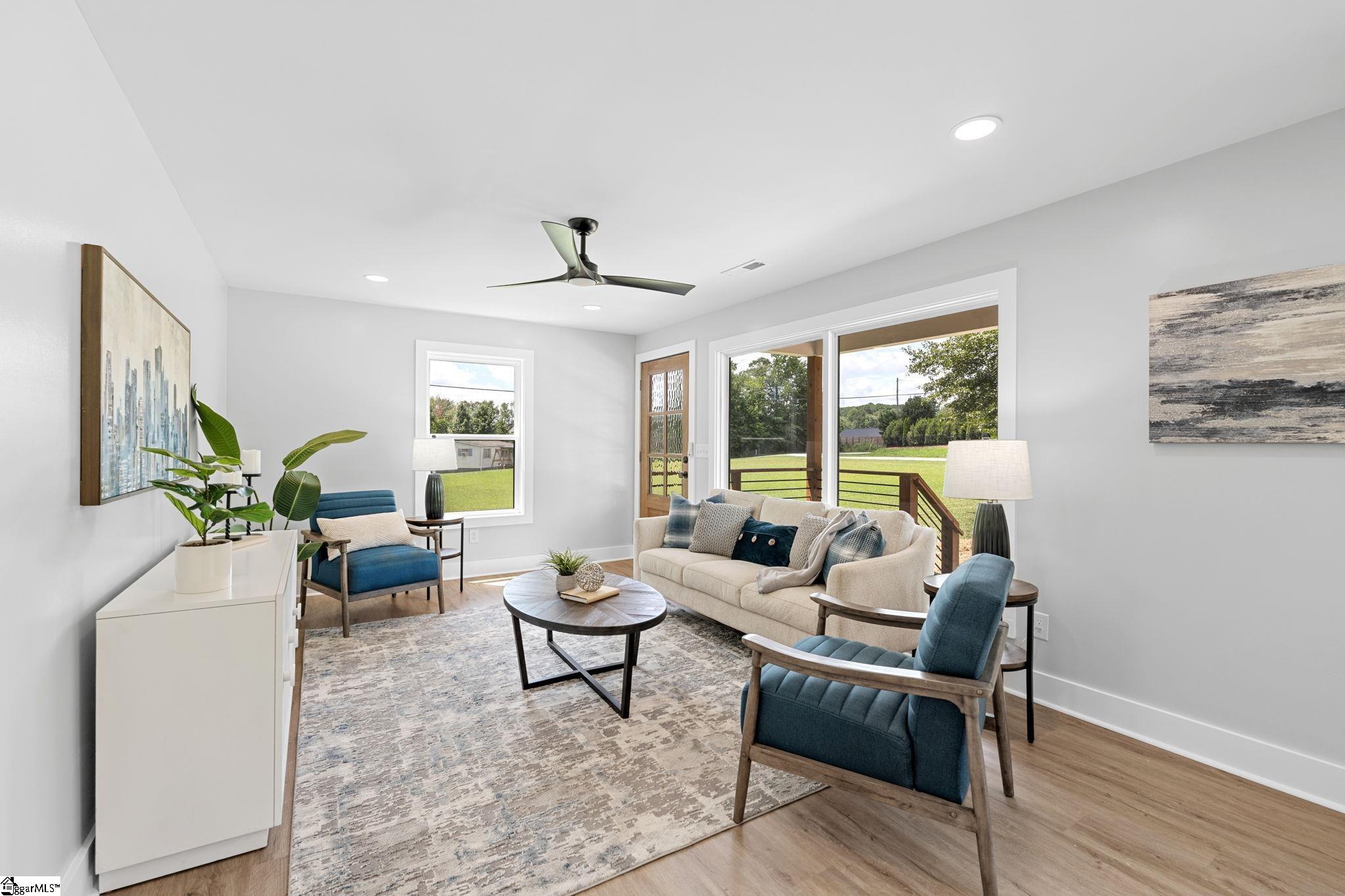 124 Edwards Circle Simpsonville, SC 29681
