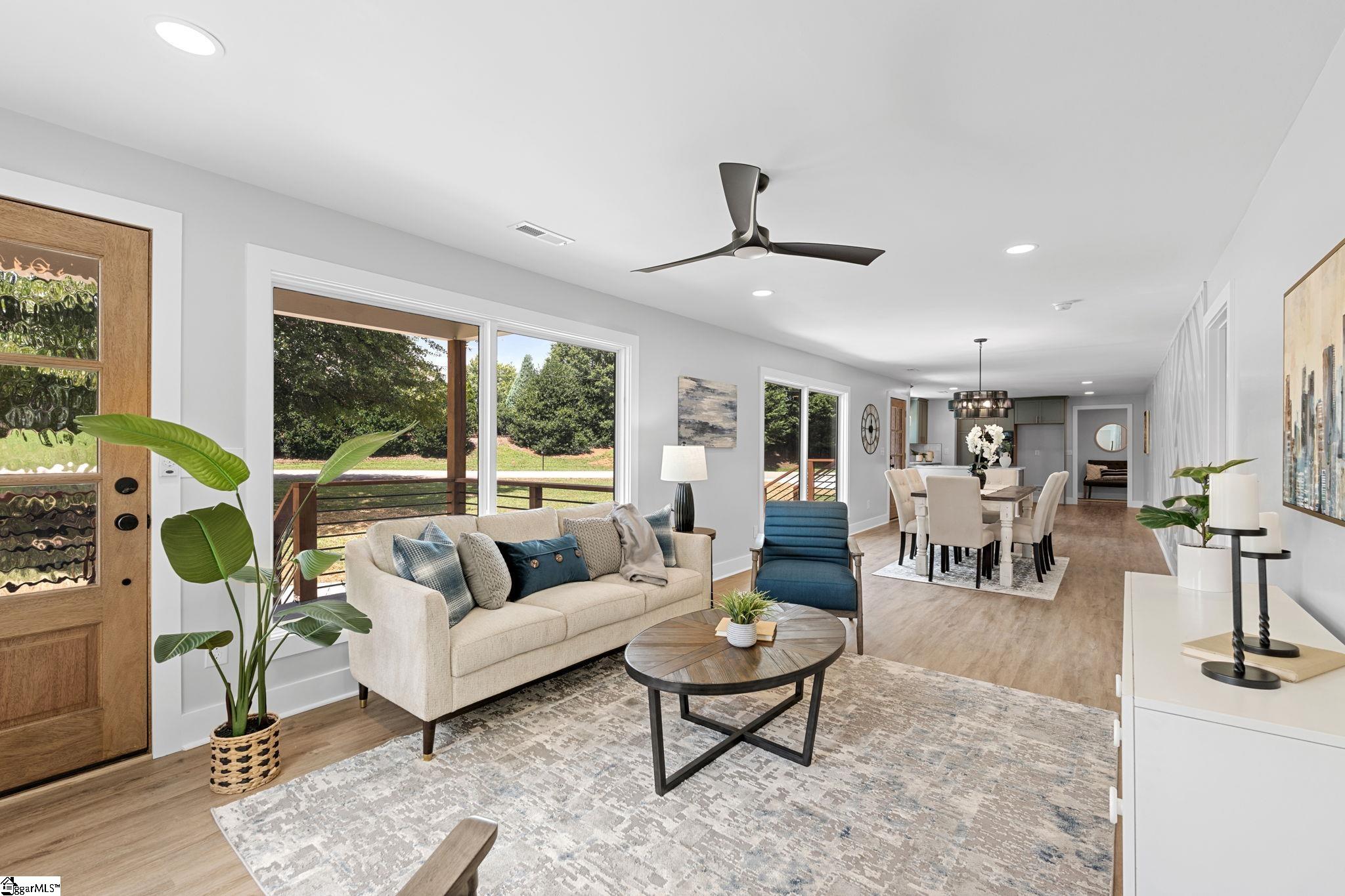 124 Edwards Circle Simpsonville, SC 29681