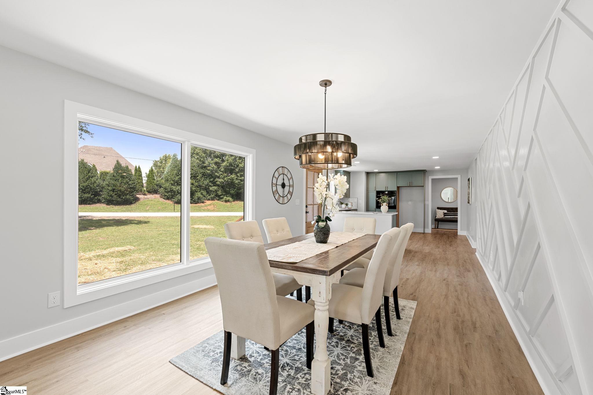 124 Edwards Circle Simpsonville, SC 29681