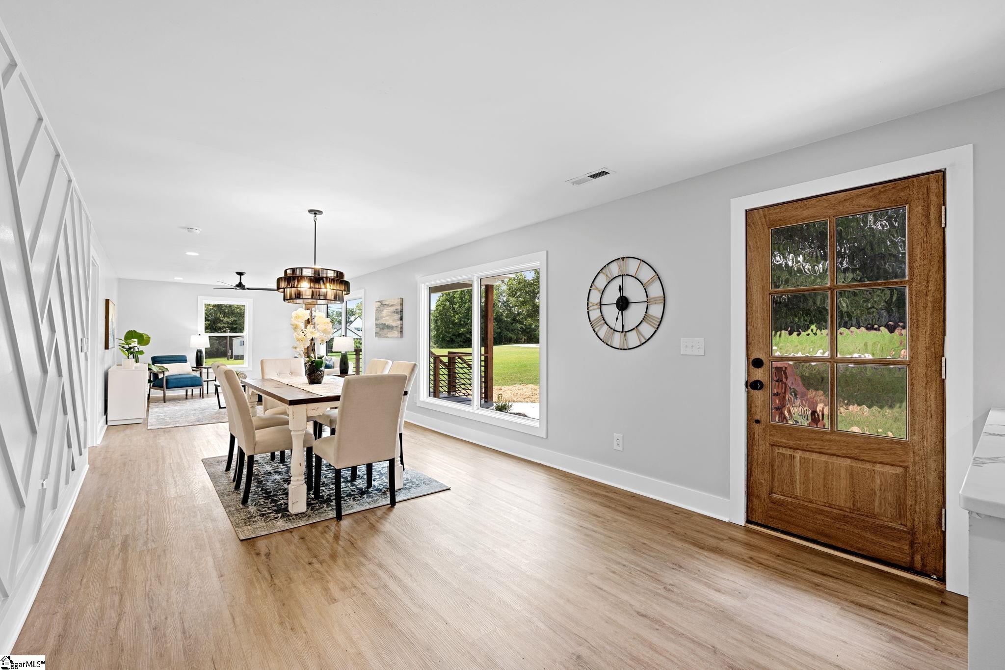 124 Edwards Circle Simpsonville, SC 29681