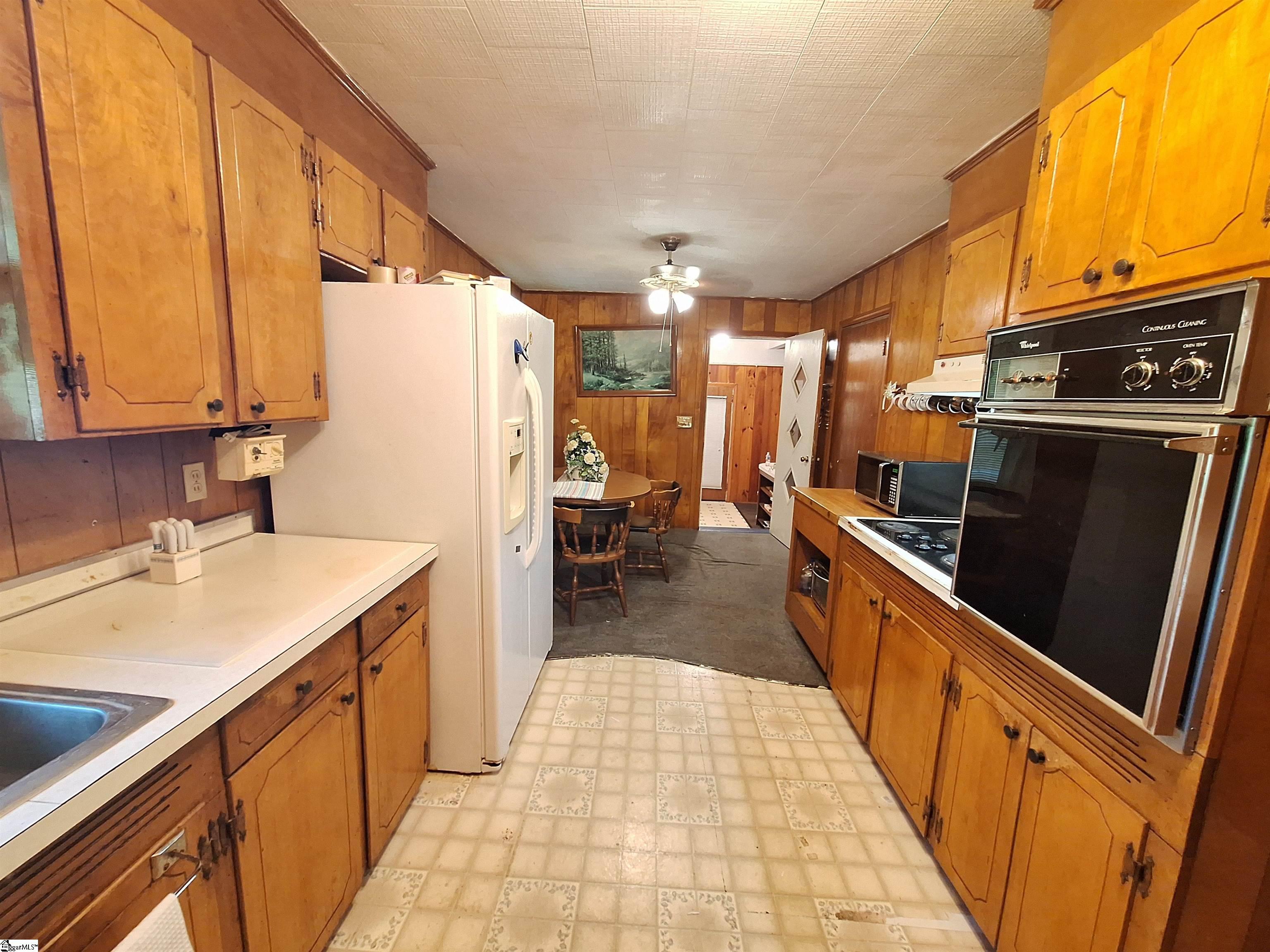 107 Pine Road Laurens, SC 29360
