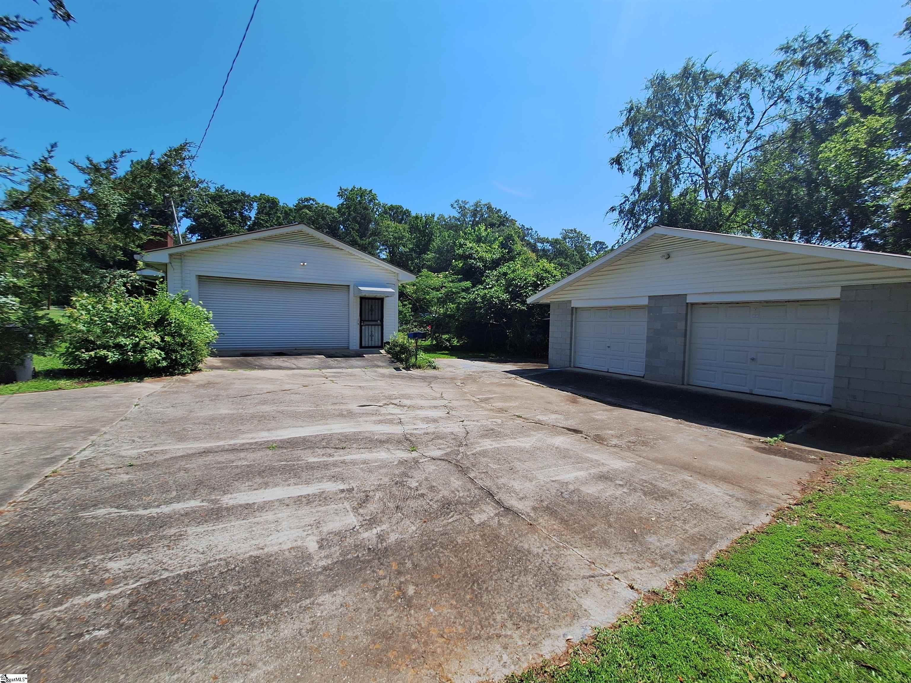 107 Pine Road Laurens, SC 29360