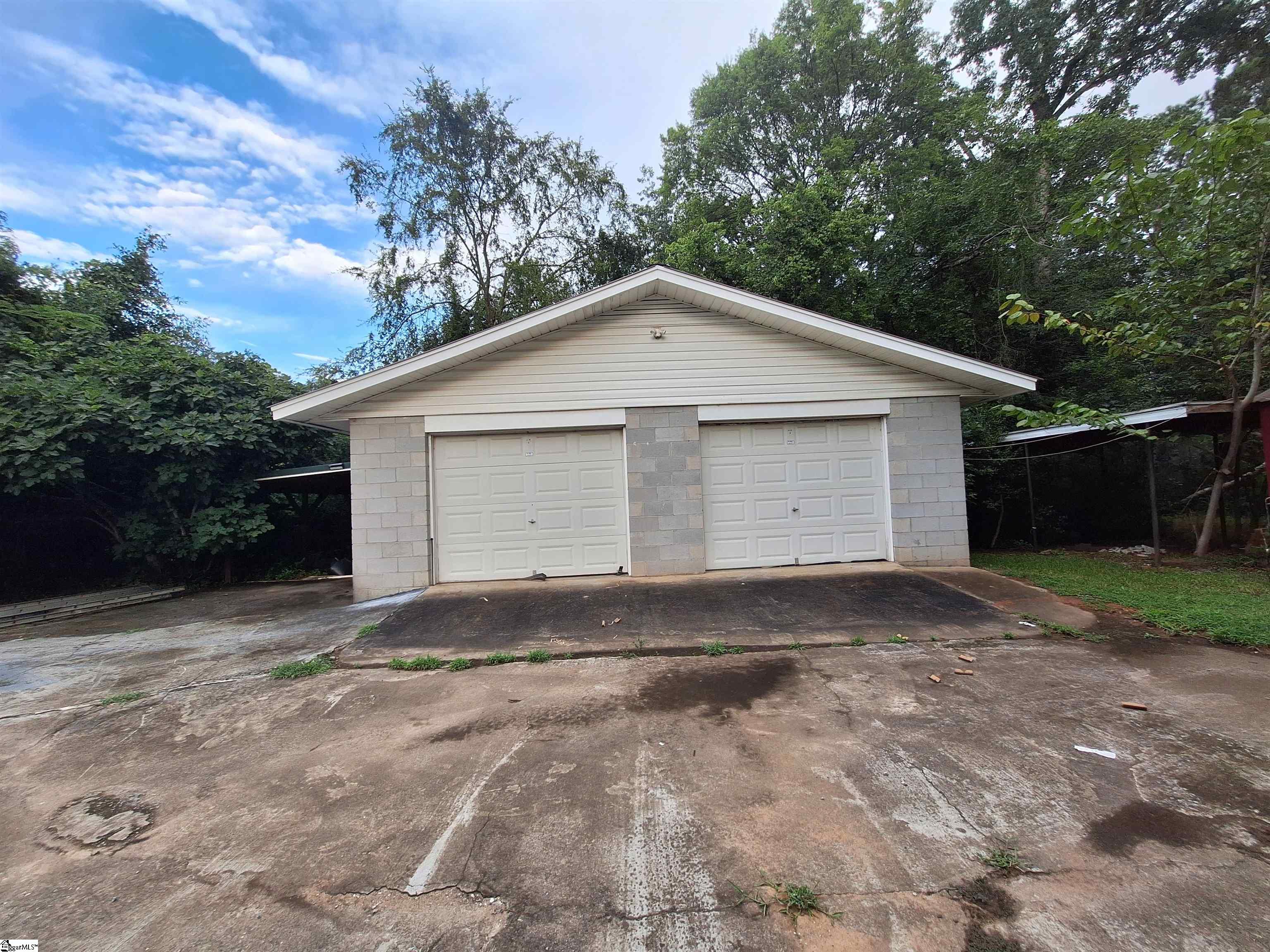 107 Pine Road Laurens, SC 29360