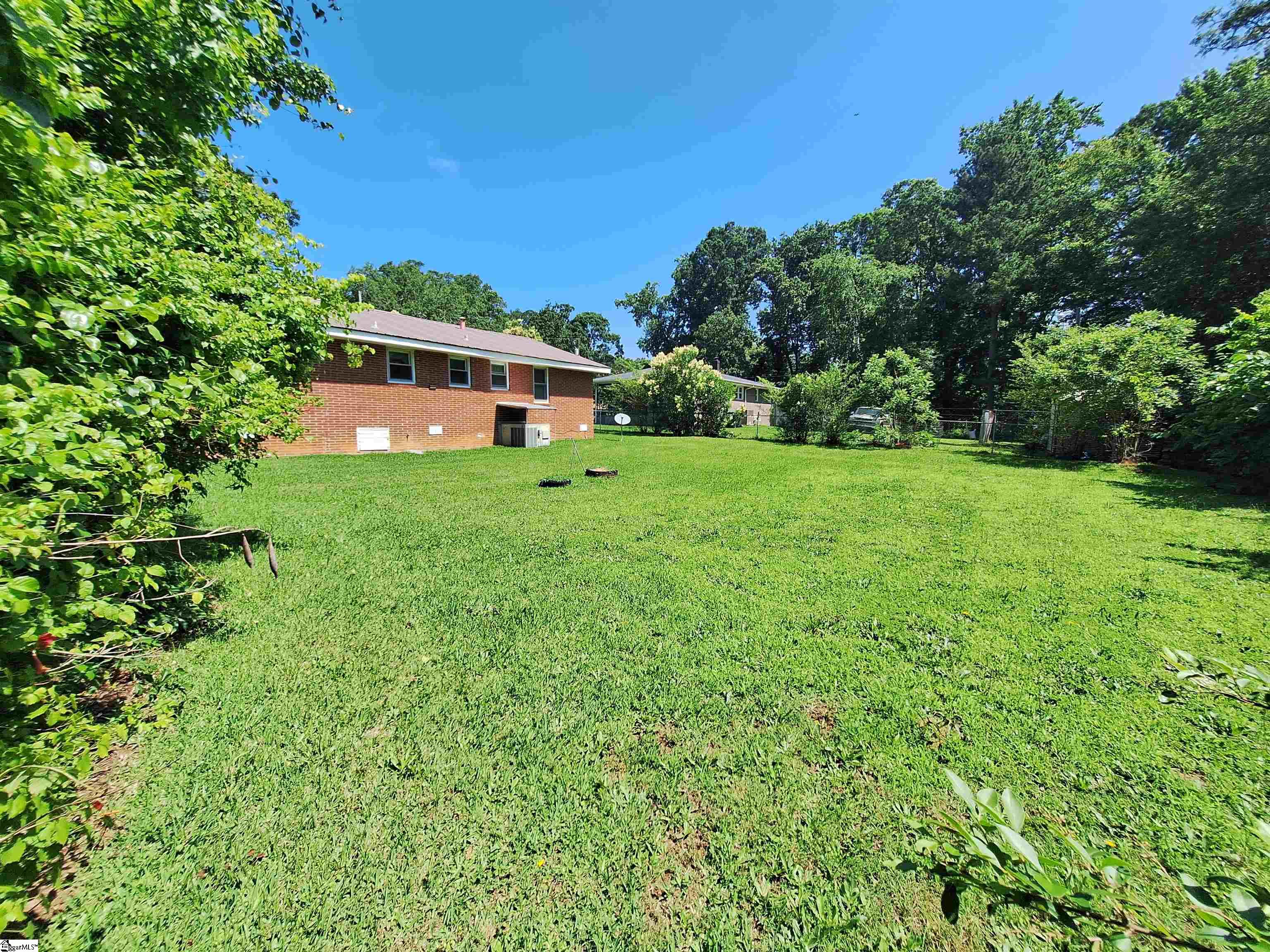 107 Pine Road Laurens, SC 29360