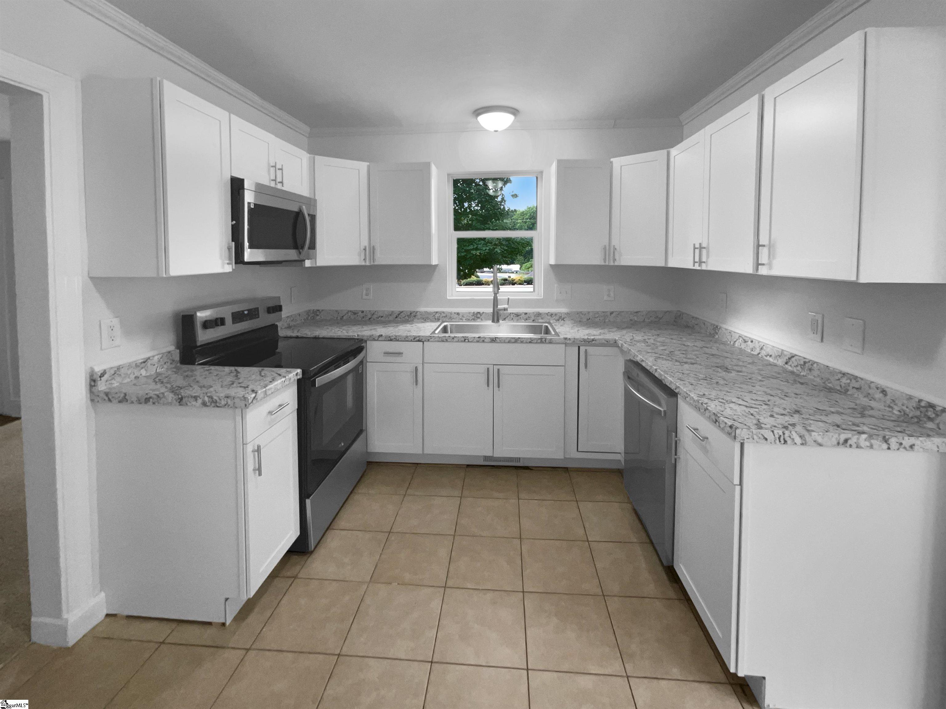 2375 S Pine Street Spartanburg, SC 29302