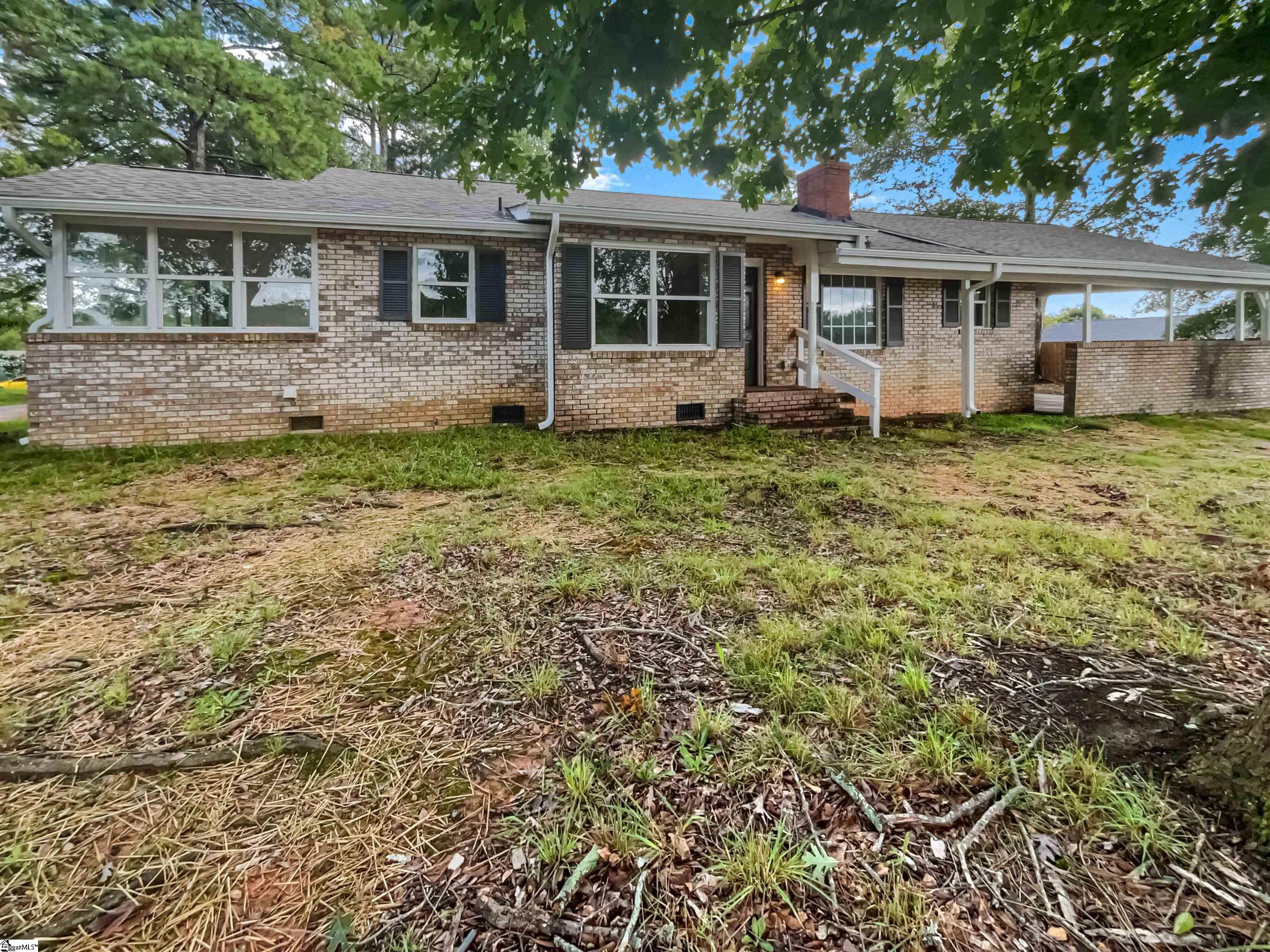 2375 S Pine Street Spartanburg, SC 29302
