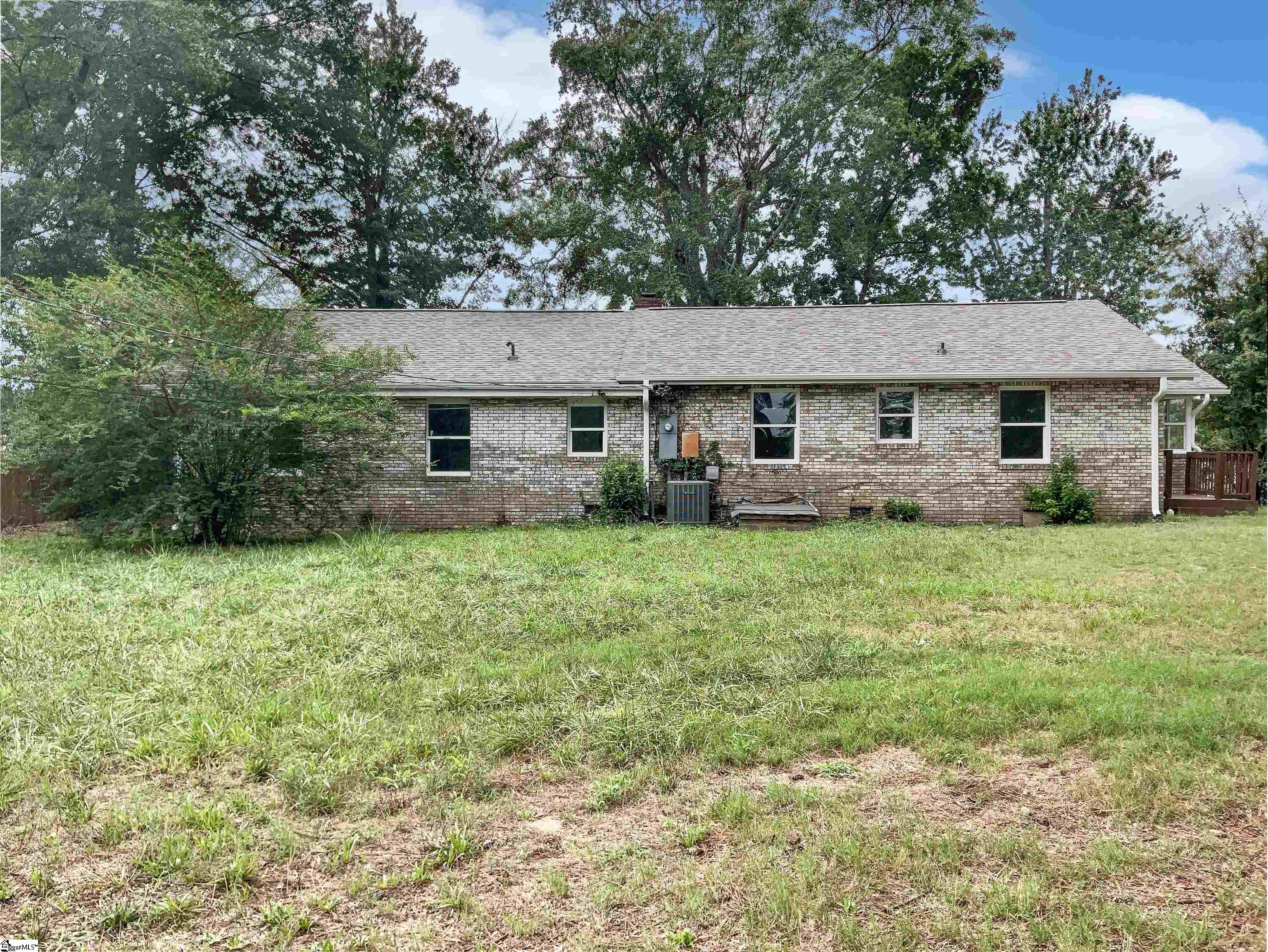 2375 S Pine Street Spartanburg, SC 29302