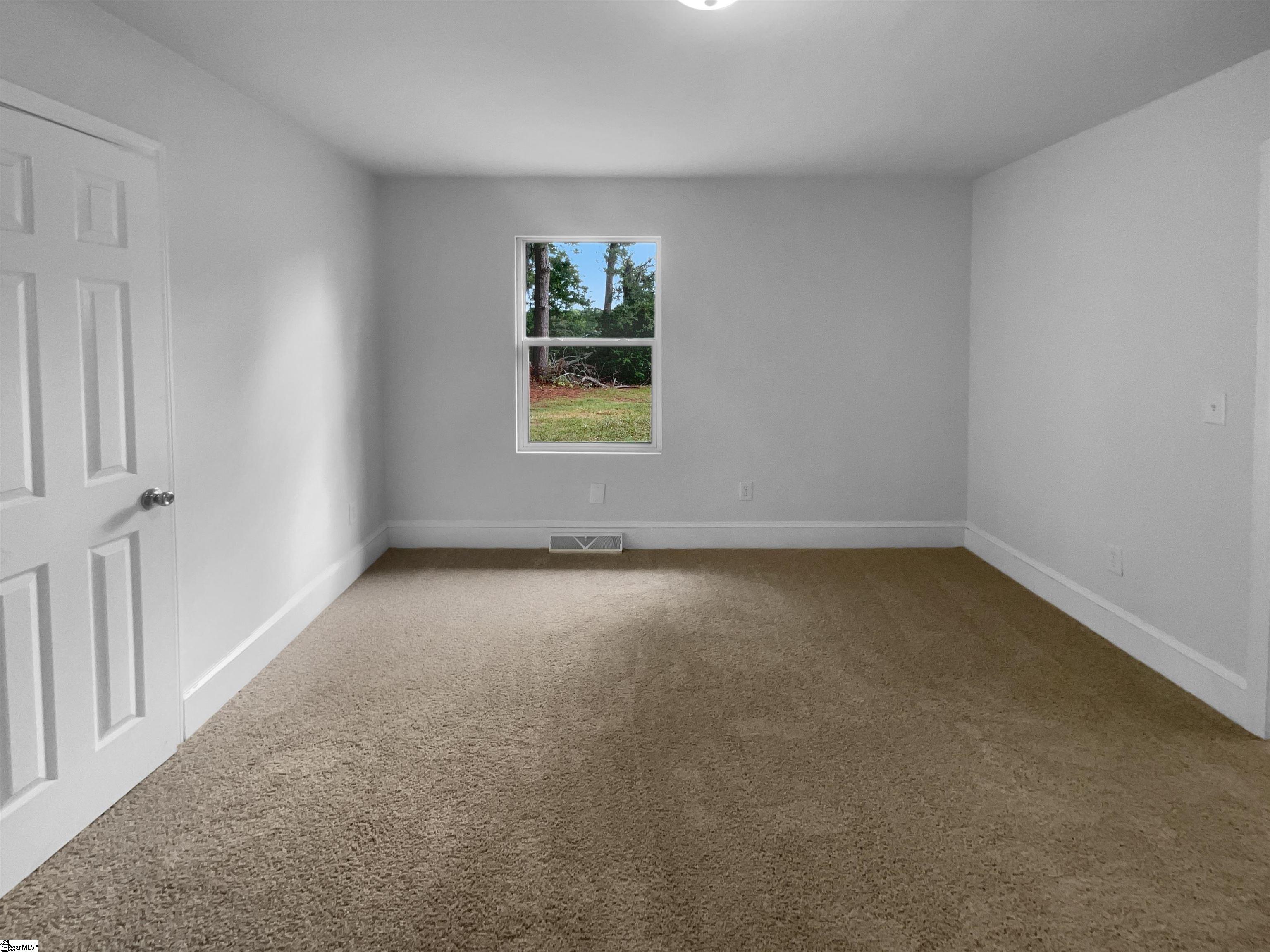 2375 S Pine Street Spartanburg, SC 29302