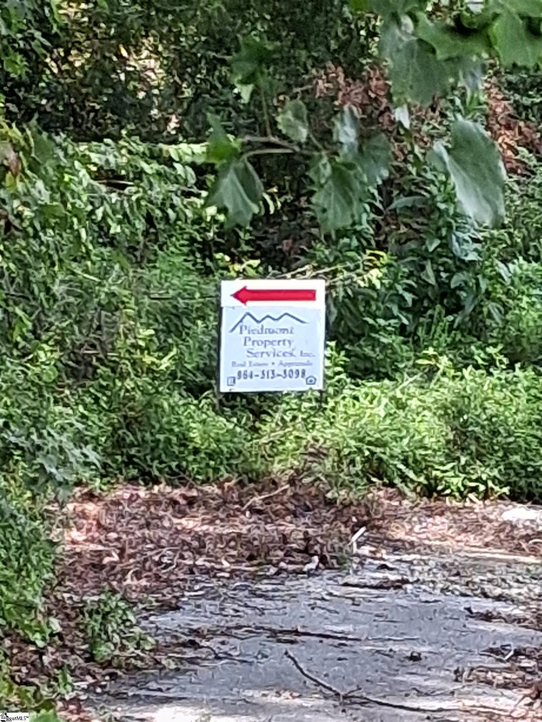 117 Iodine State Beagle Road Simpsonville, SC 29681