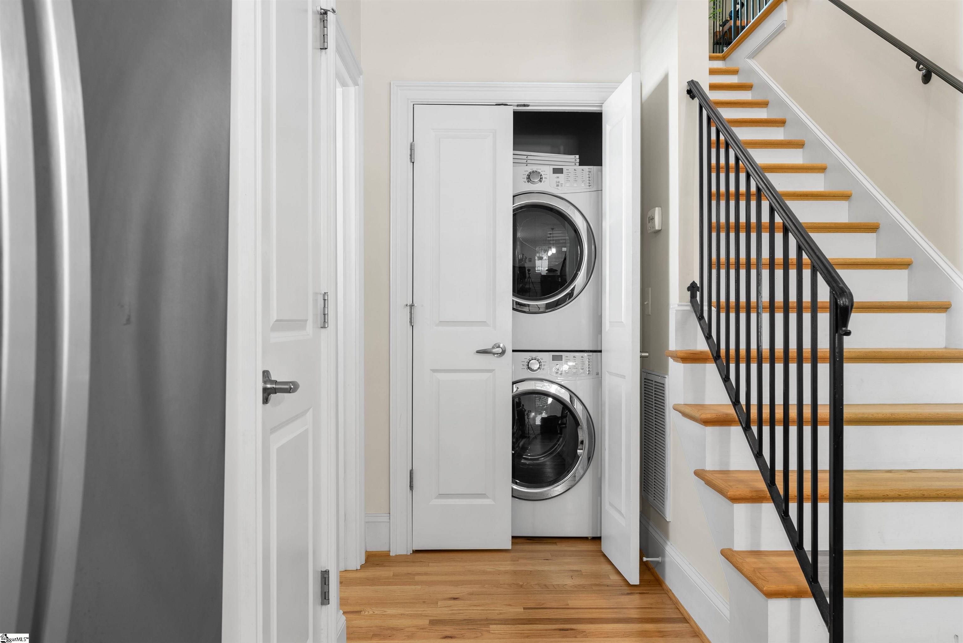 4 Asbury Avenue Greenville, SC 29601