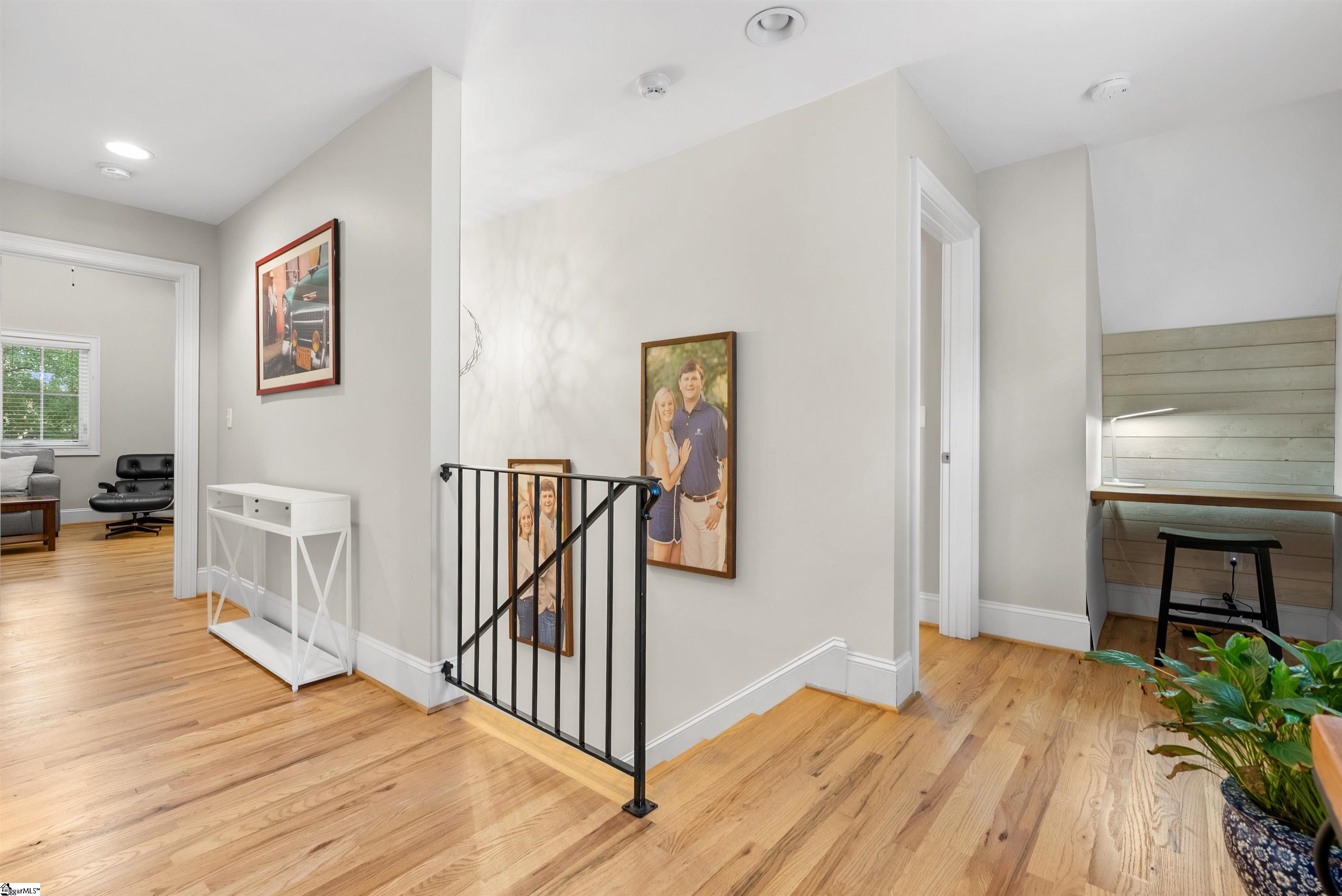 4 Asbury Avenue Greenville, SC 29601