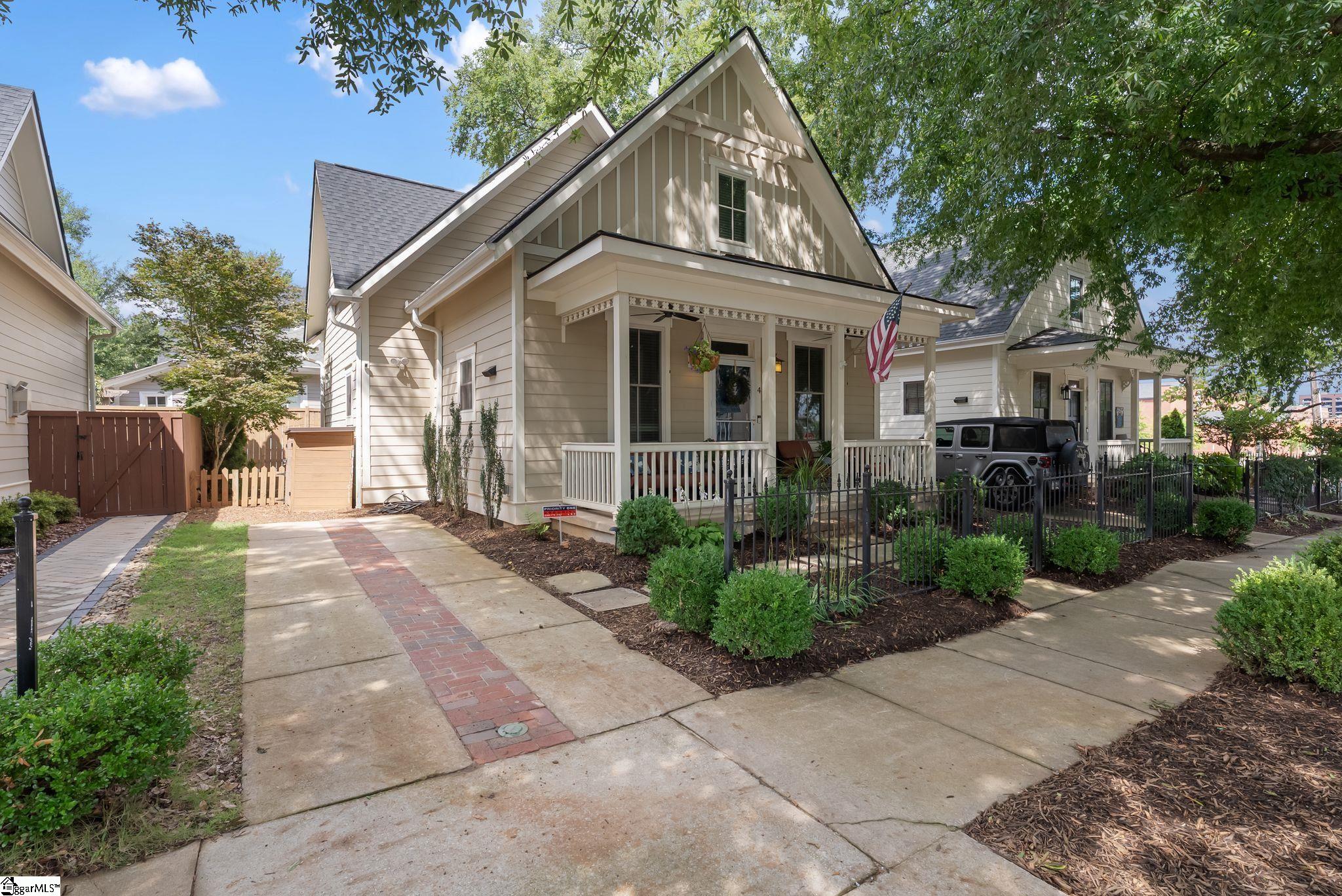 4 Asbury Avenue Greenville, SC 29601