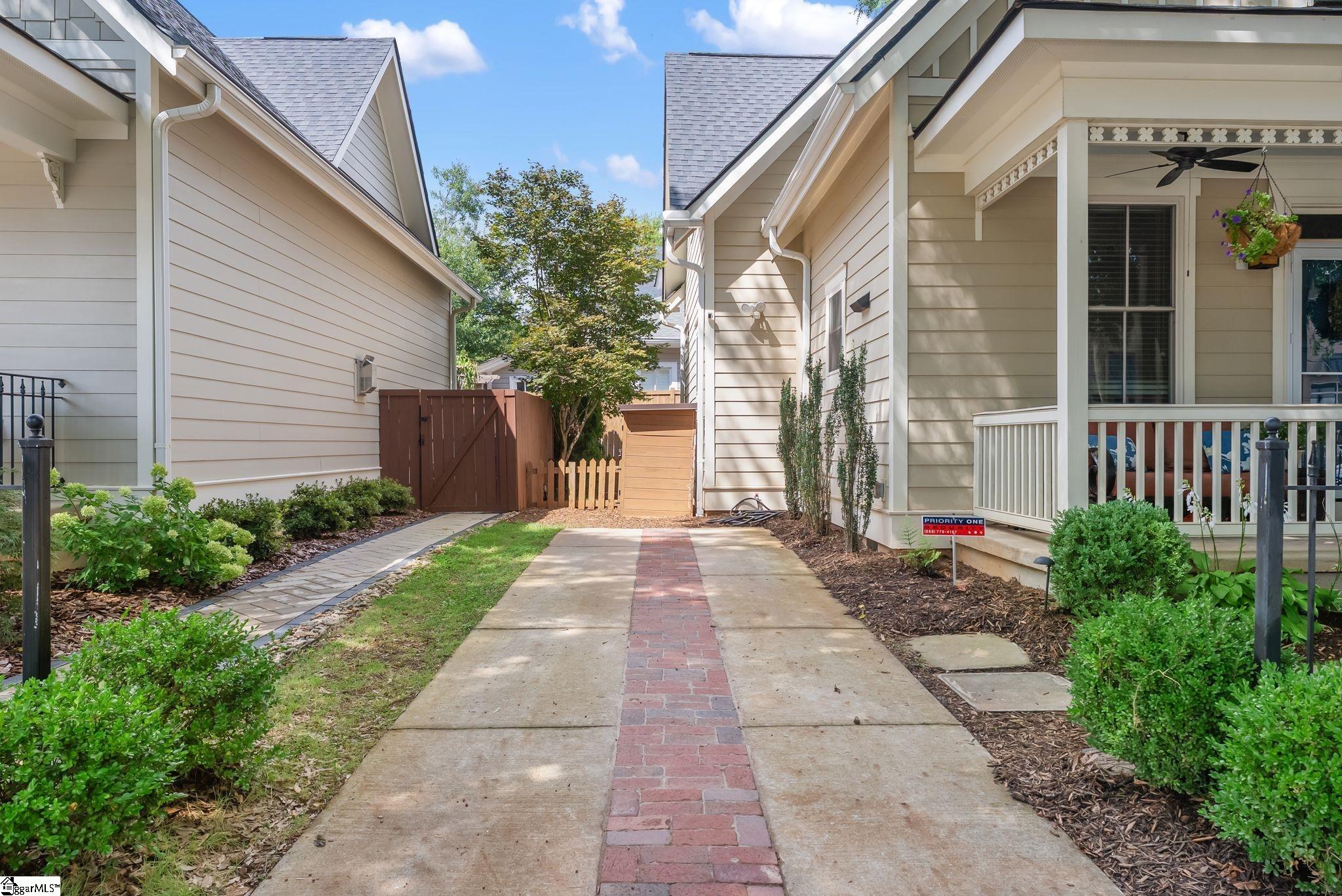 4 Asbury Avenue Greenville, SC 29601