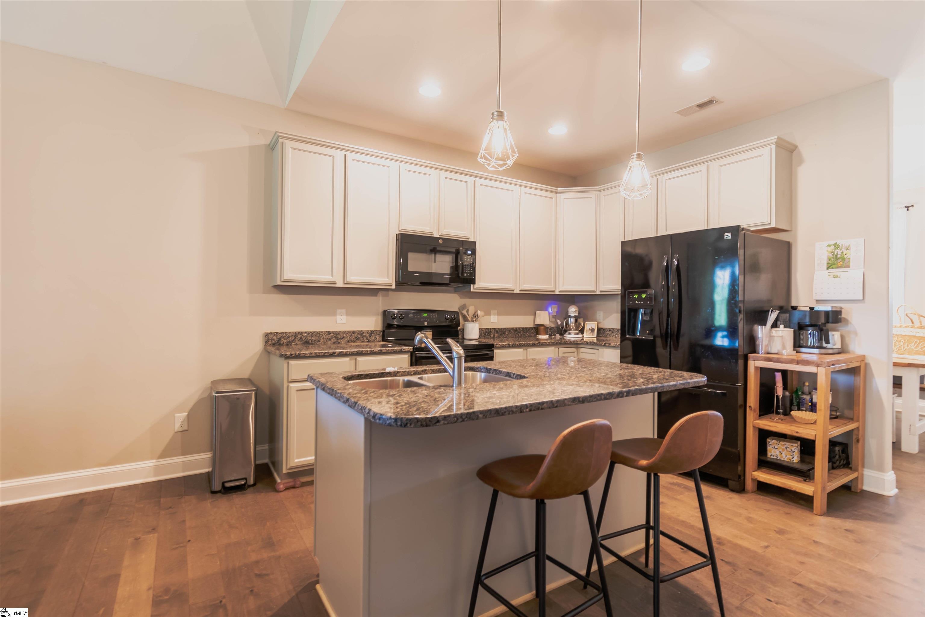 189 Bur Oak Drive Taylors, SC 29687