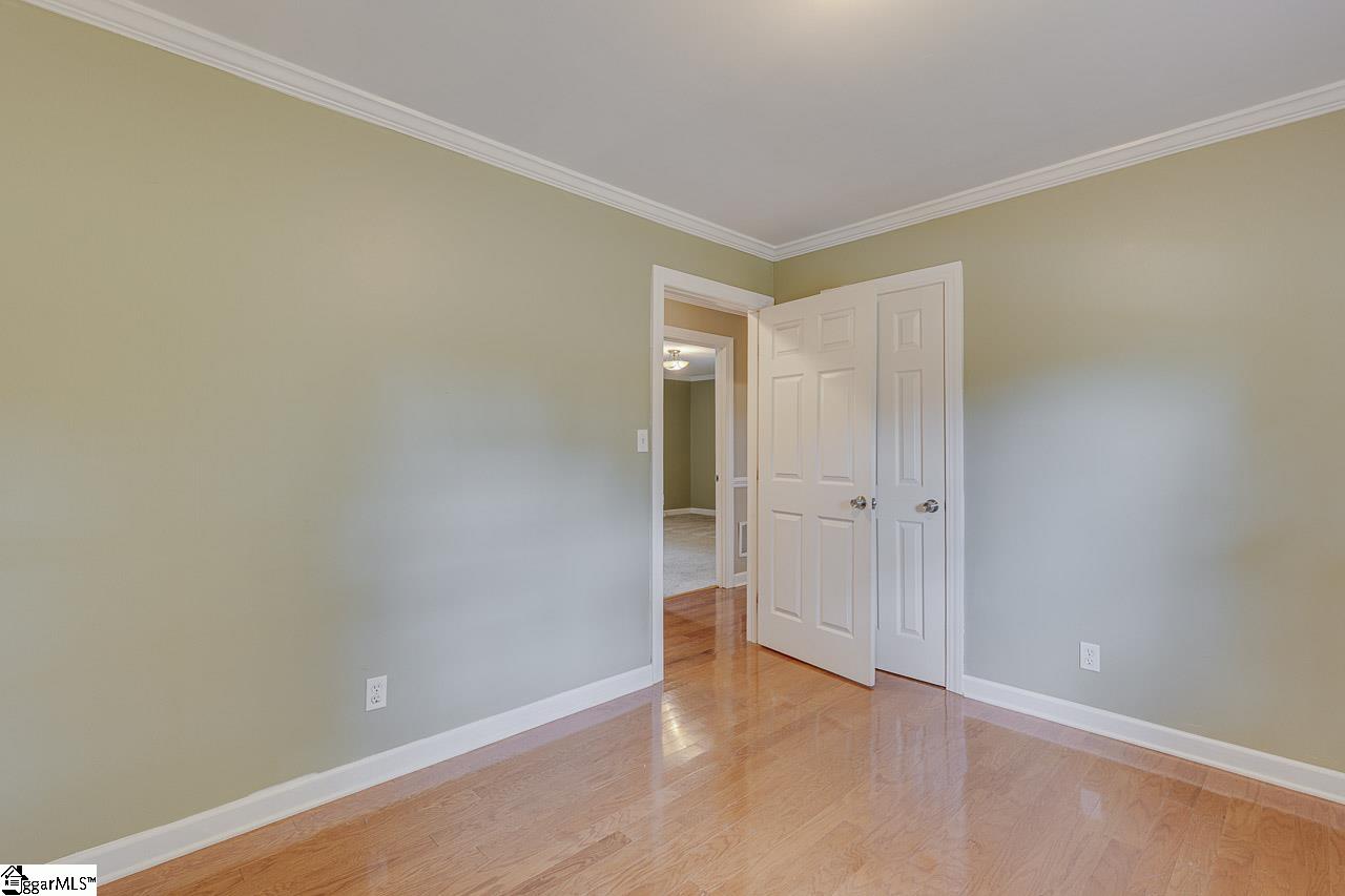 127 Country Glen Pelzer, SC 29669