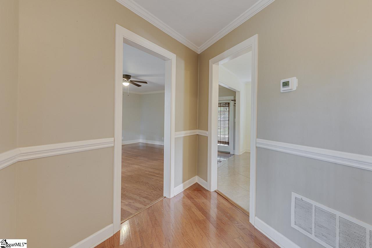127 Country Glen Pelzer, SC 29669