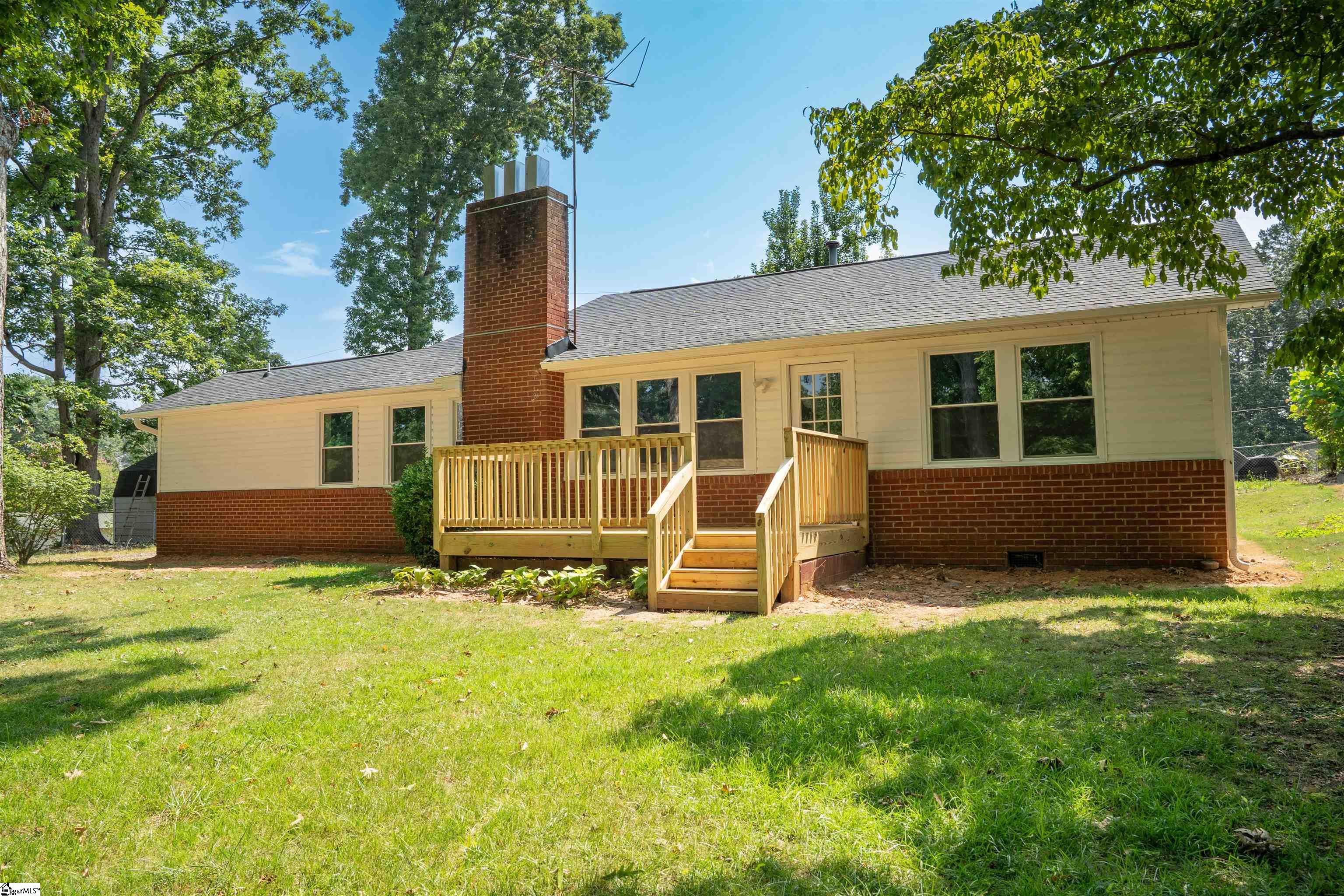 113 Oakleaf Drive Landrum, SC 29356-1710