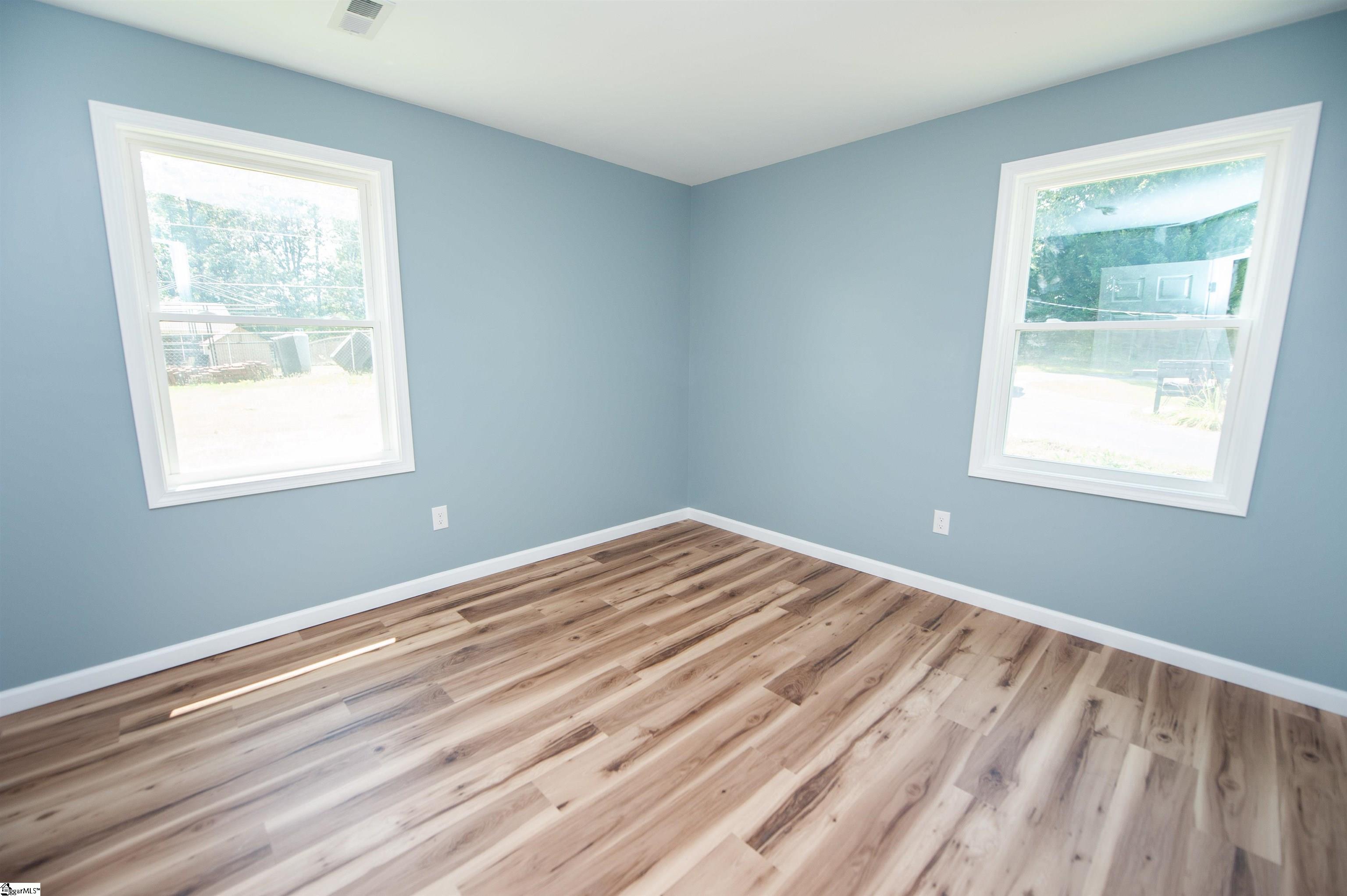 113 Oakleaf Drive Landrum, SC 29356-1710