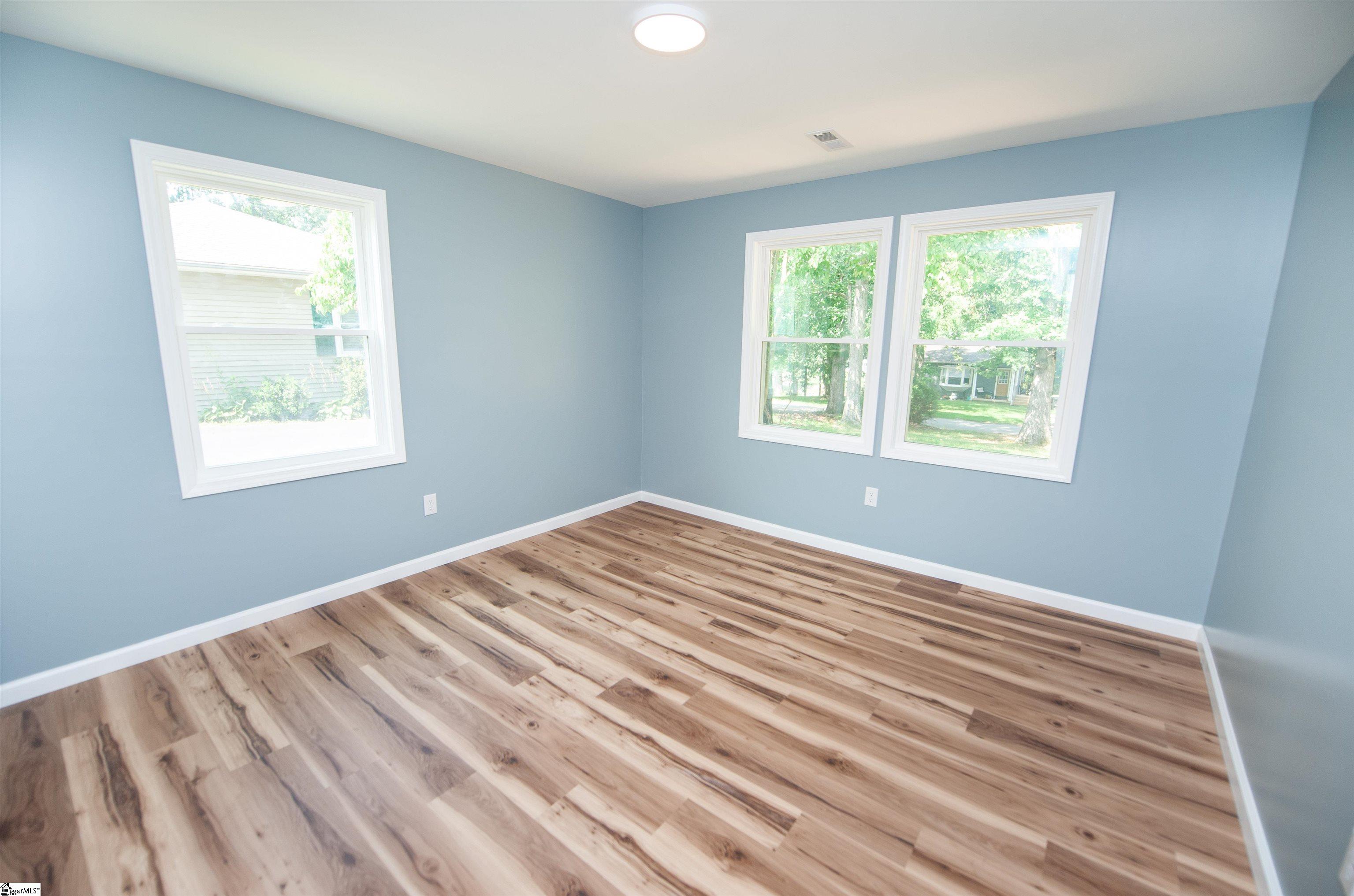 113 Oakleaf Drive Landrum, SC 29356-1710