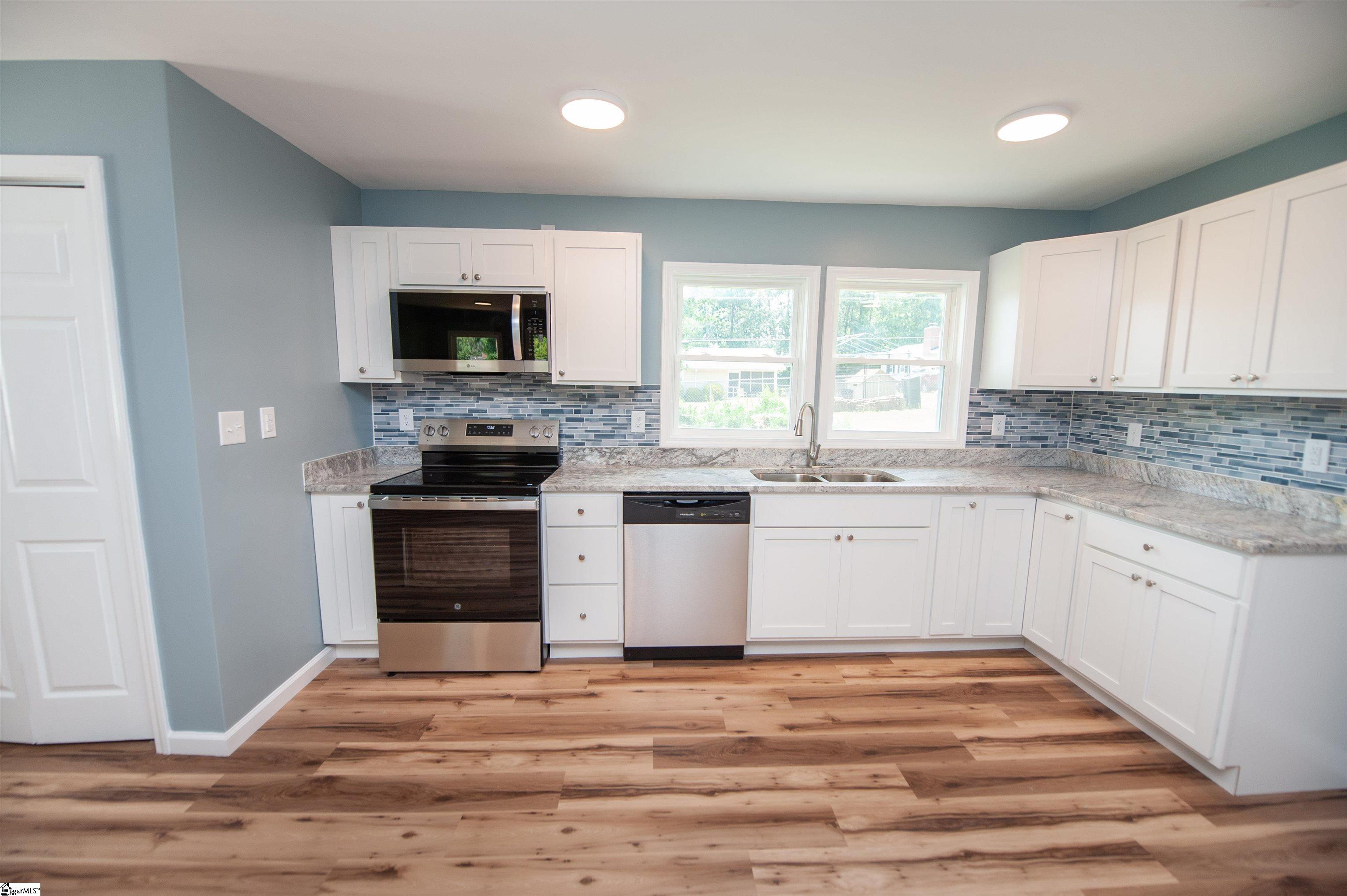 113 Oakleaf Drive Landrum, SC 29356-1710