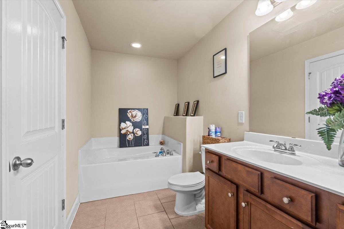 874 Wild Orchard Lane Woodruff, SC 29388