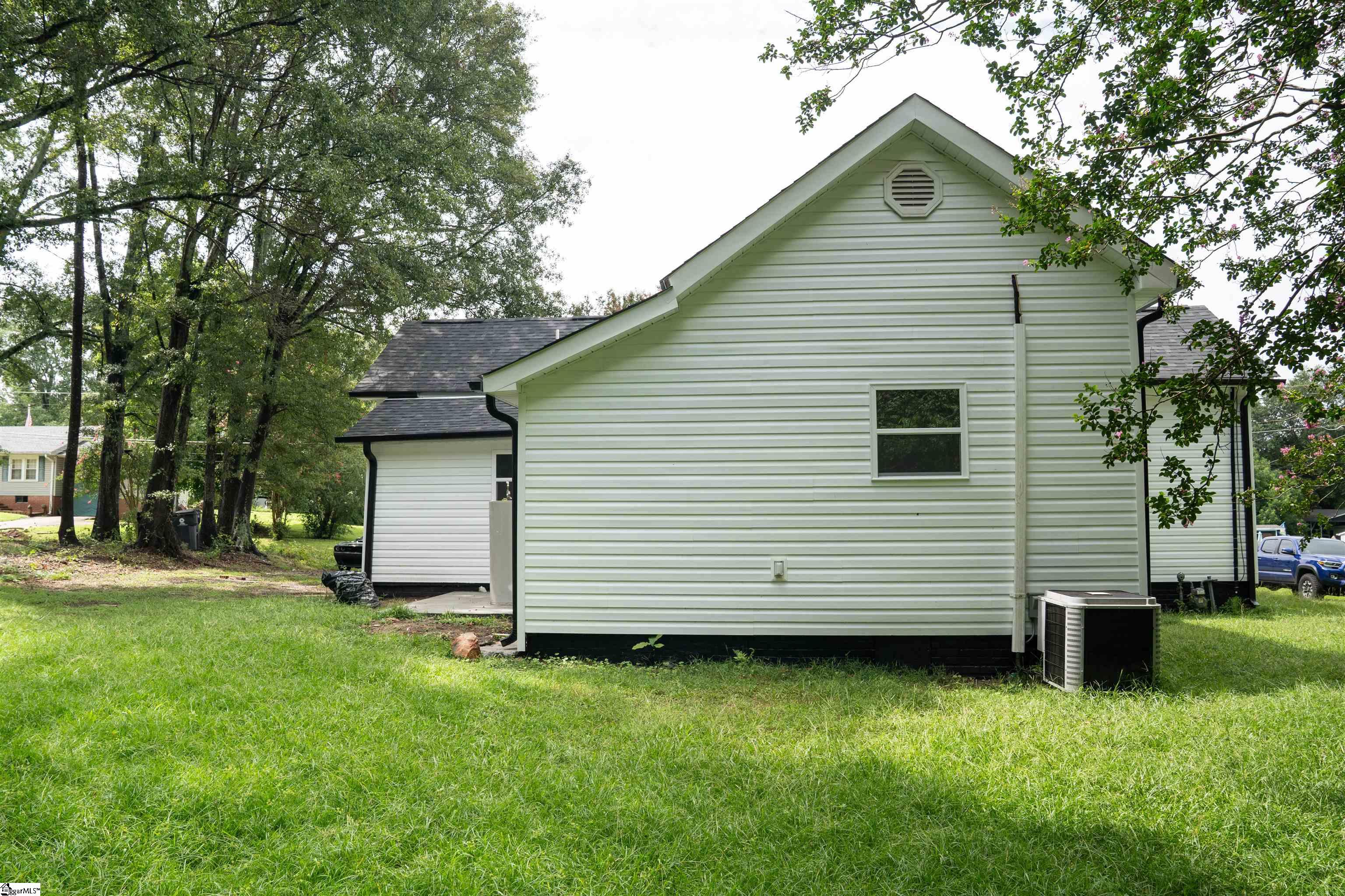 41 Gosnell Avenue Inman, SC 29349