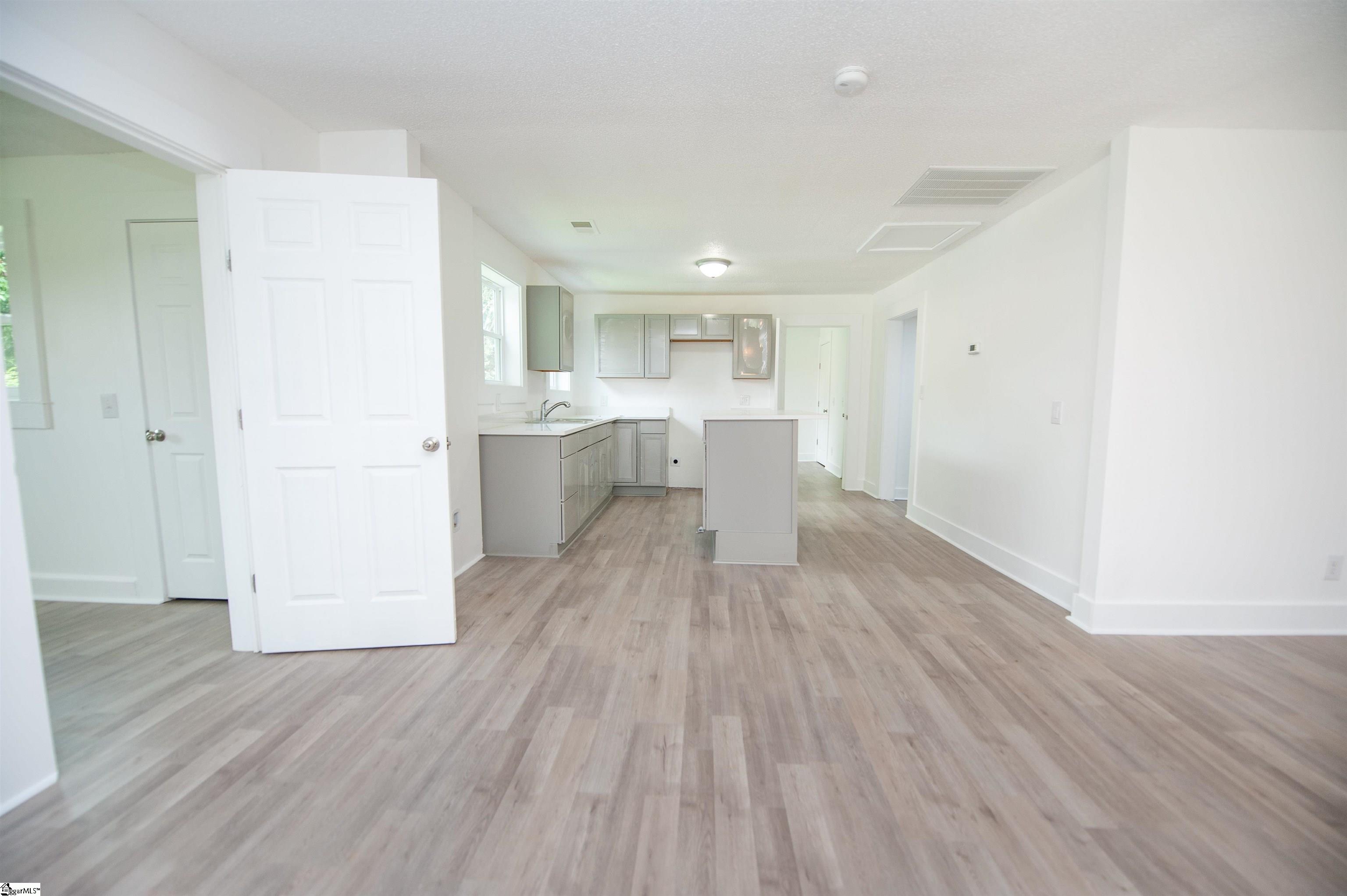41 Gosnell Avenue Inman, SC 29349