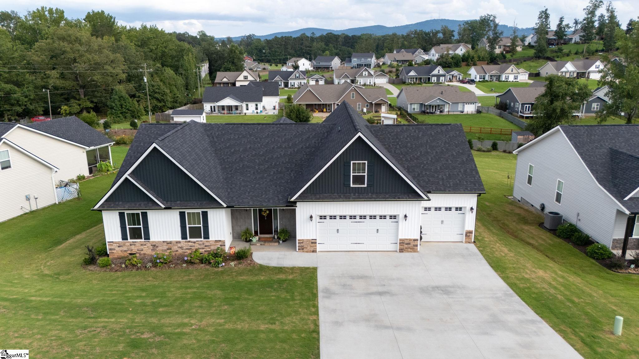 15 Marion Meadow Lane Travelers Rest, SC 29690