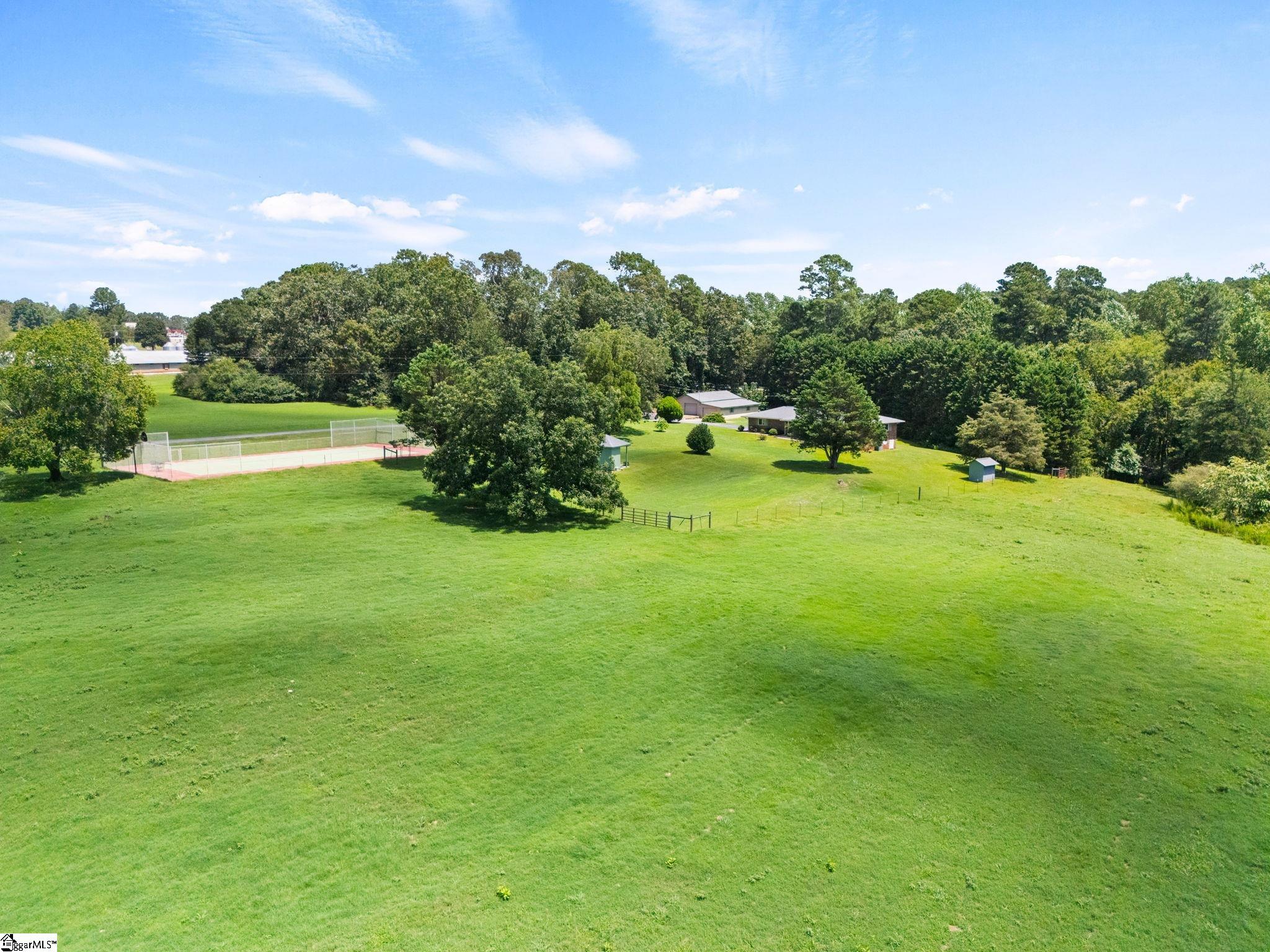 450 Englewood Drive Westminster, SC 29693