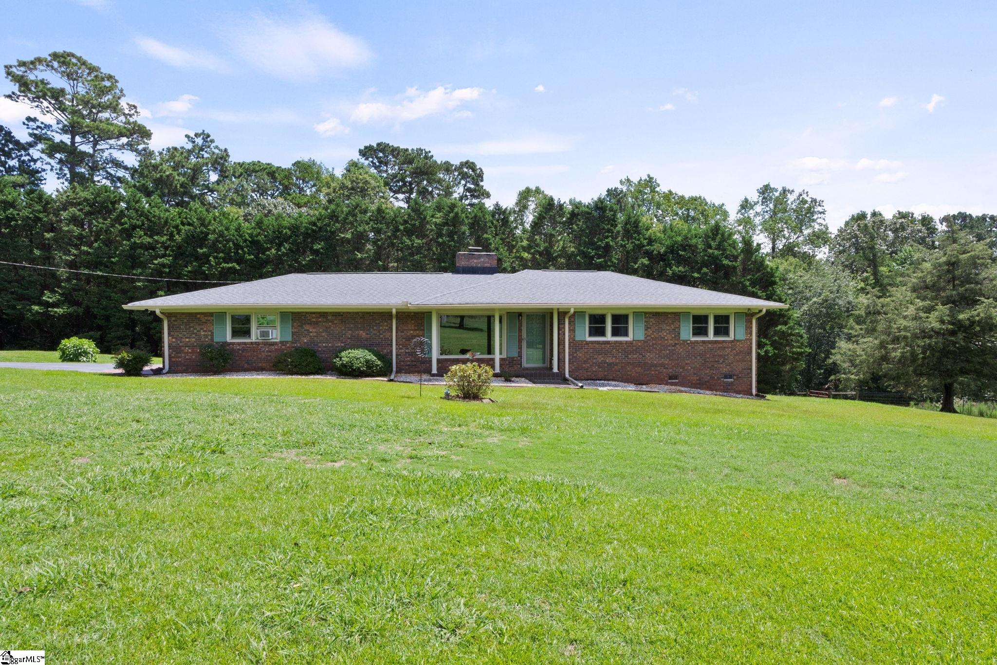 450 Englewood Drive Westminster, SC 29693