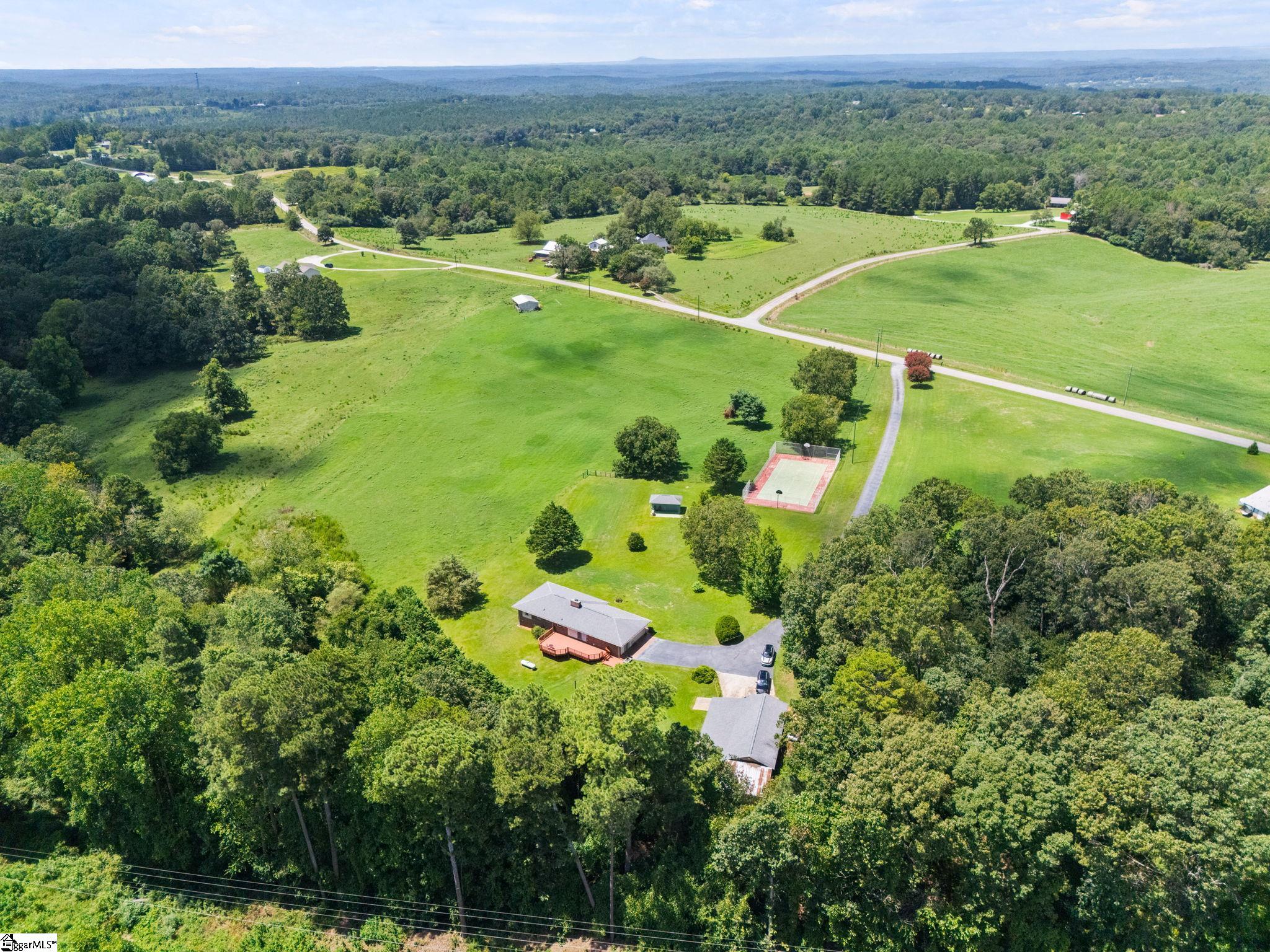 450 Englewood Drive Westminster, SC 29693