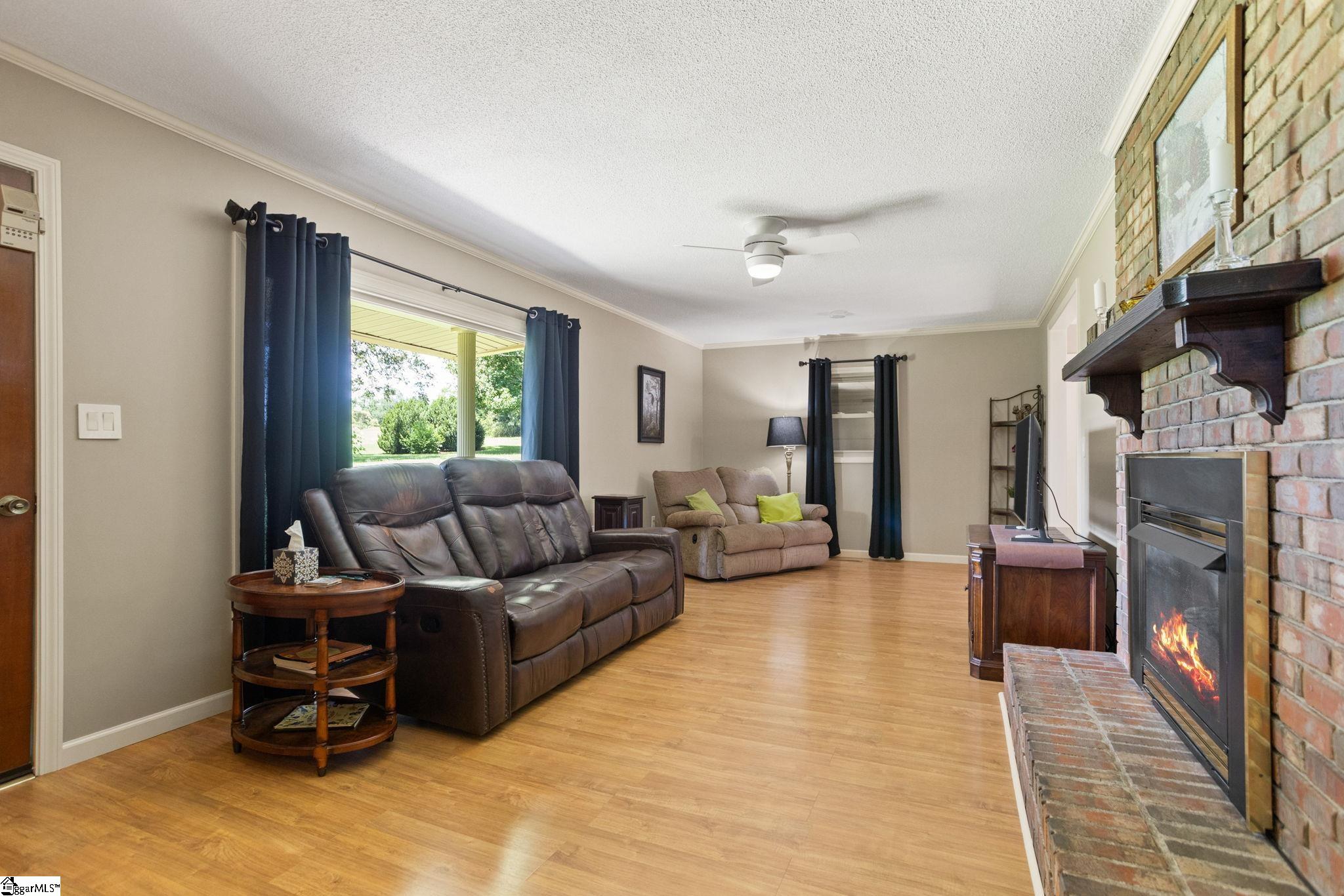 450 Englewood Drive Westminster, SC 29693