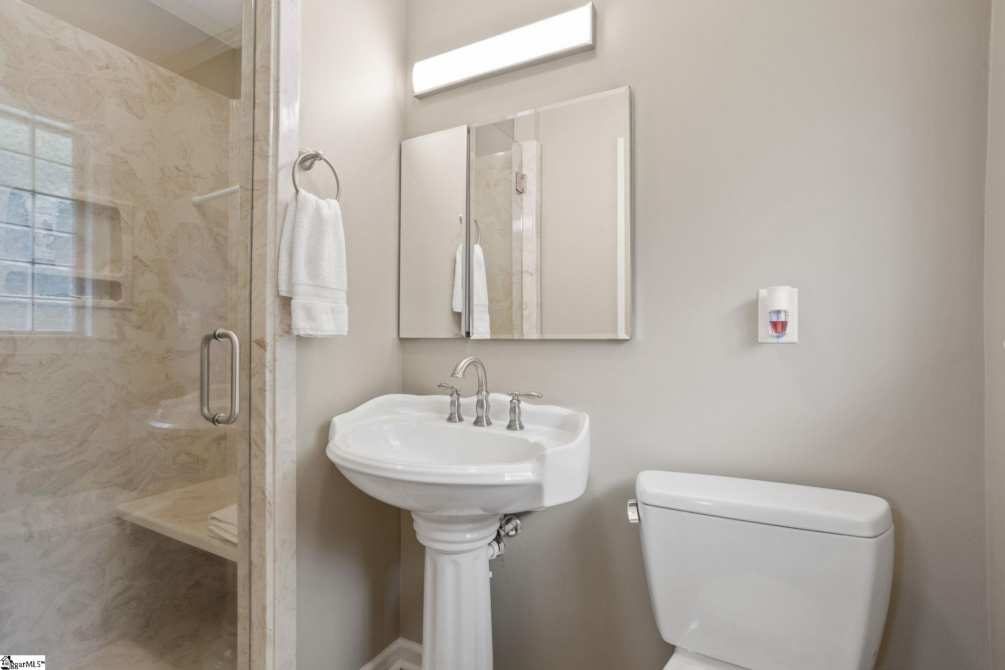 450 Englewood Drive Westminster, SC 29693
